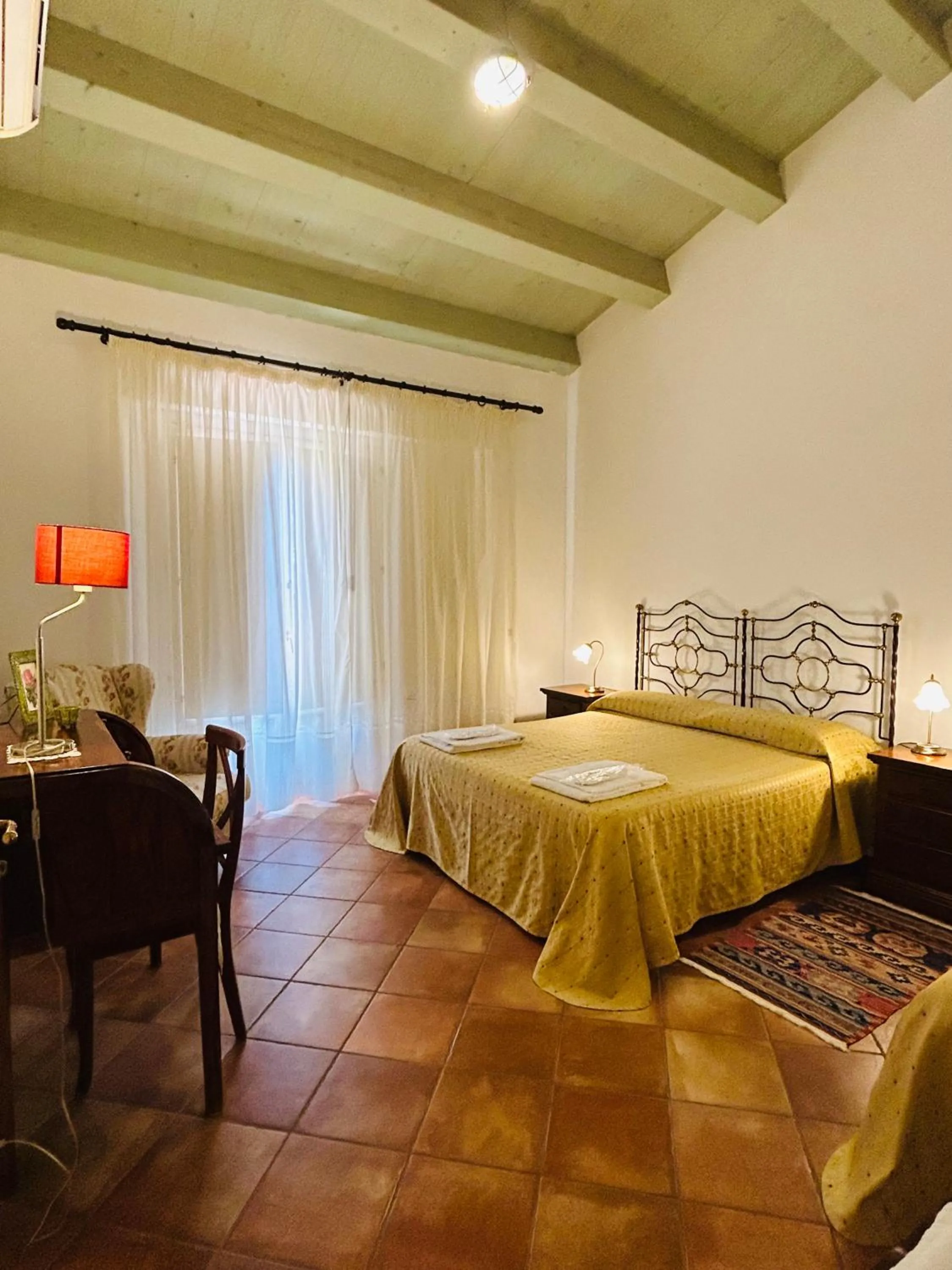 Bedroom, Bed in Torre Archirafi Resort