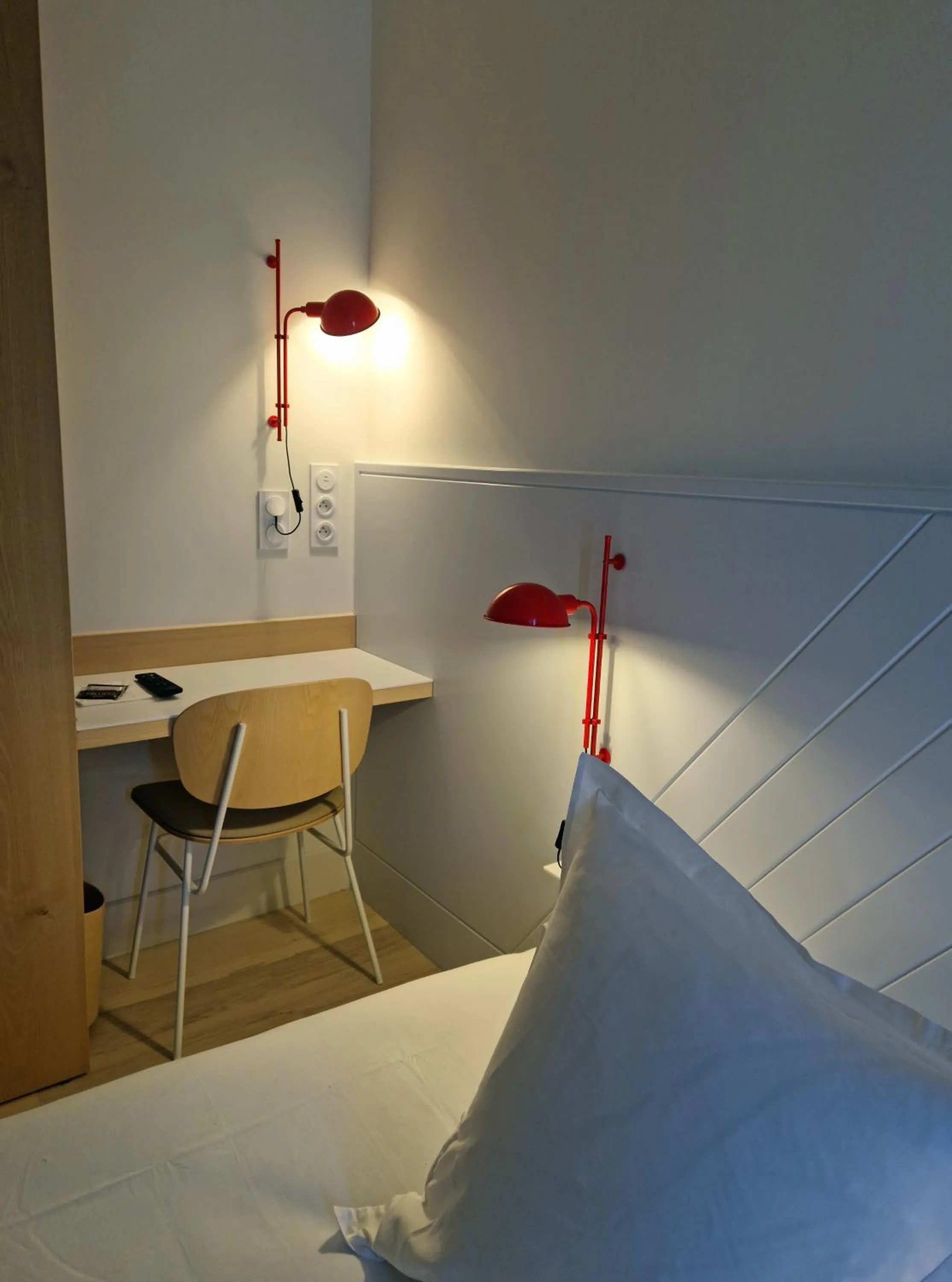 Photo of the whole room, Bed in Beau Rivage