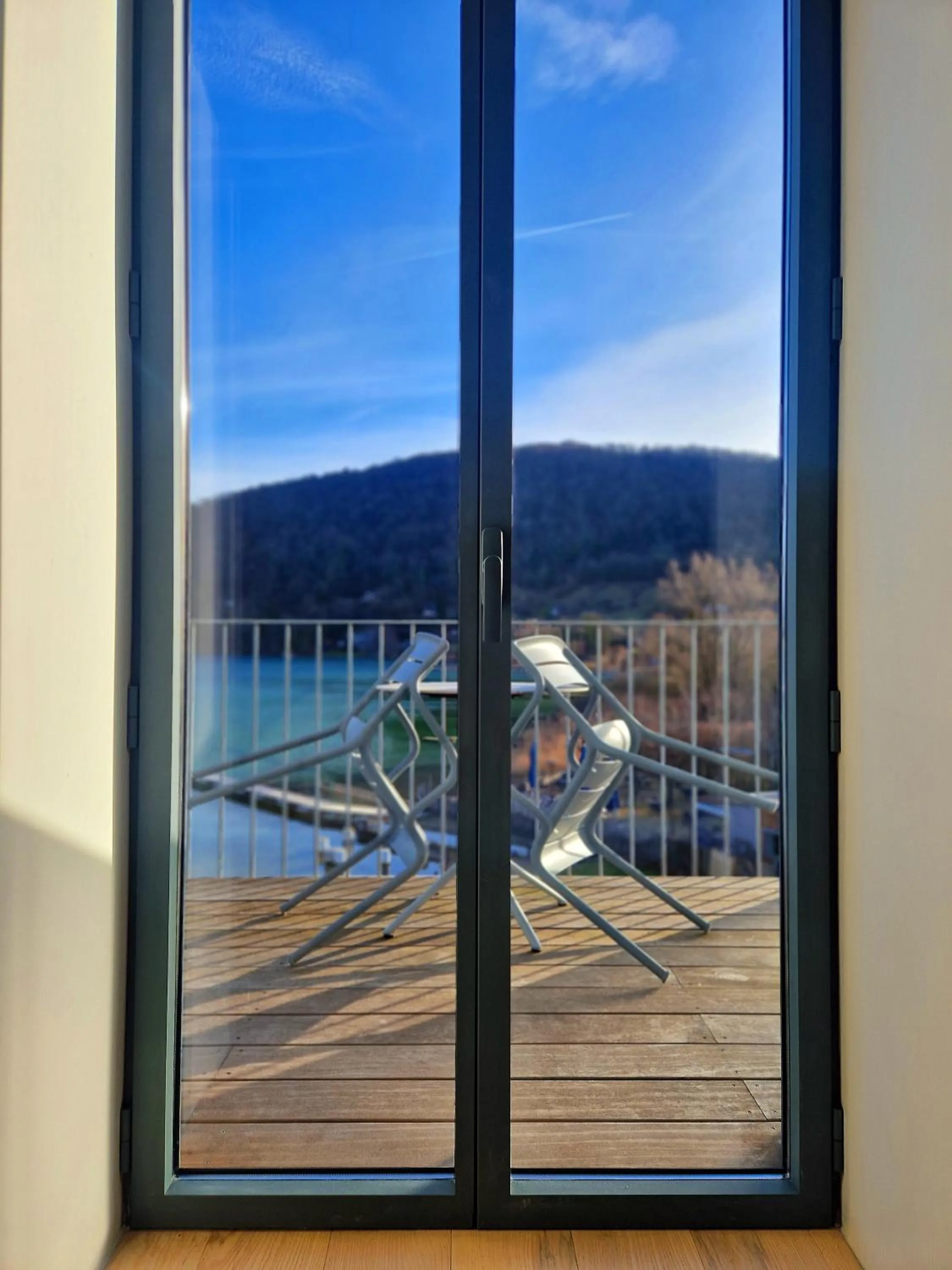 Lake view in Beau Rivage