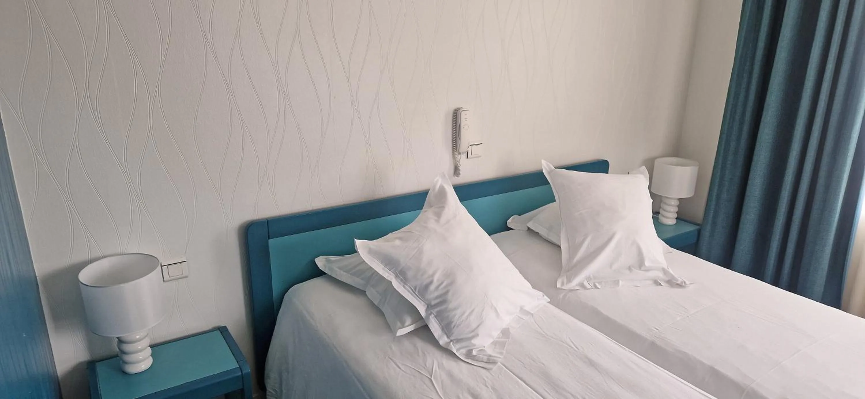 Photo of the whole room, Bed in Beau Rivage