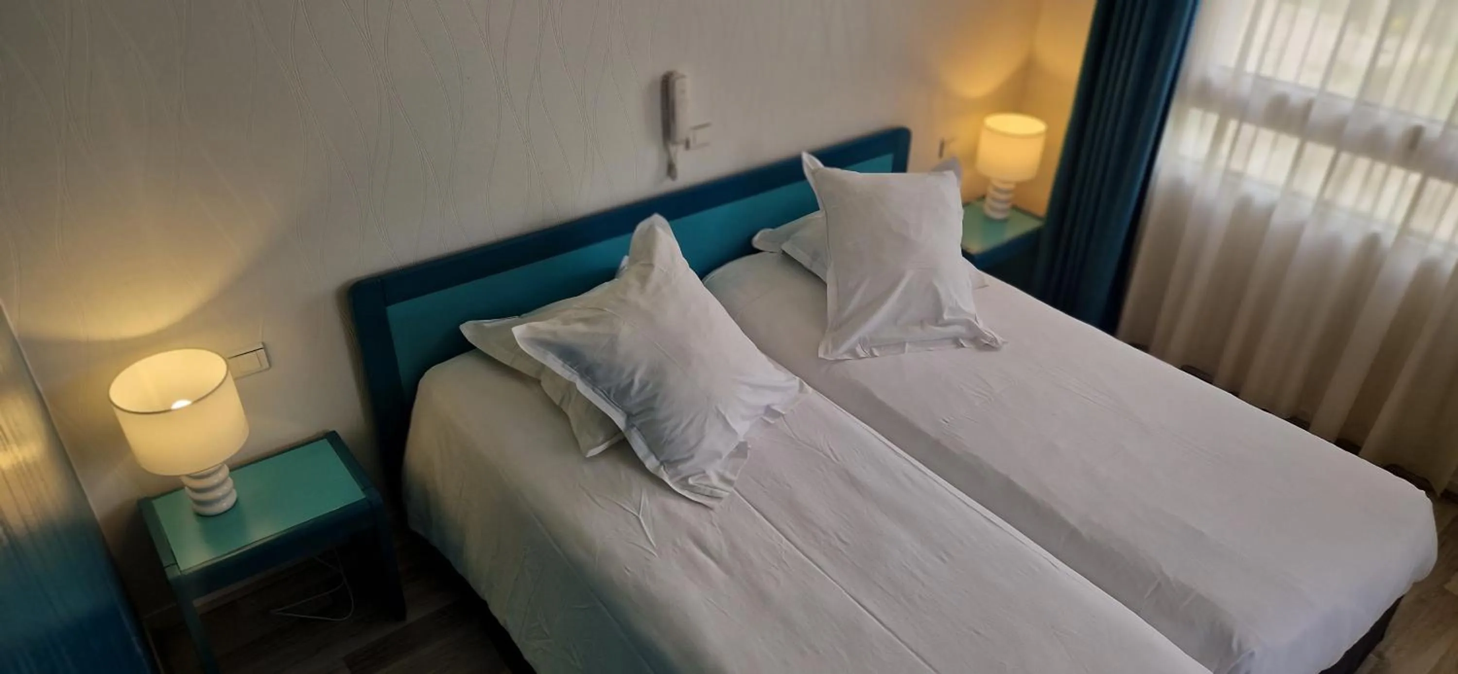 Photo of the whole room, Bed in Beau Rivage