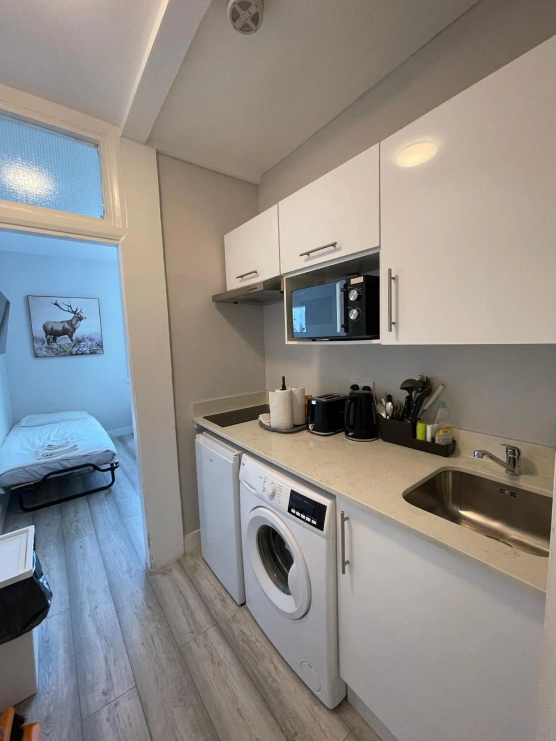 Coffee/tea facilities in Chamberlayne Inn