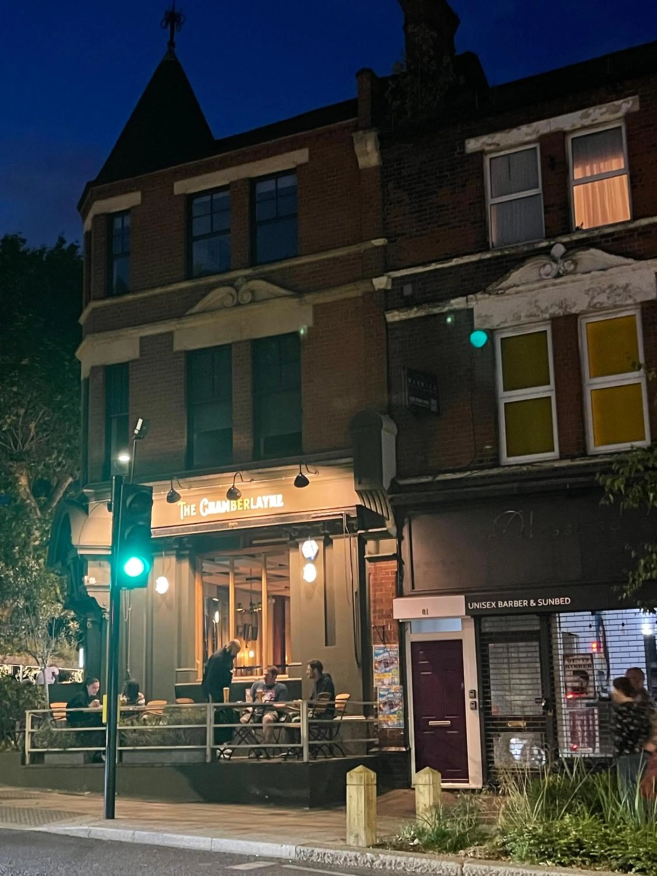 Property building in Chamberlayne Inn