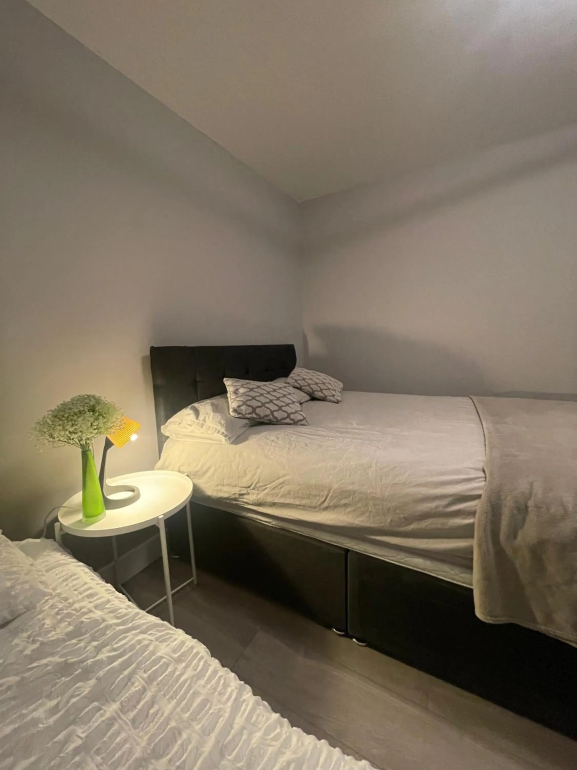 Bed in Chamberlayne Inn