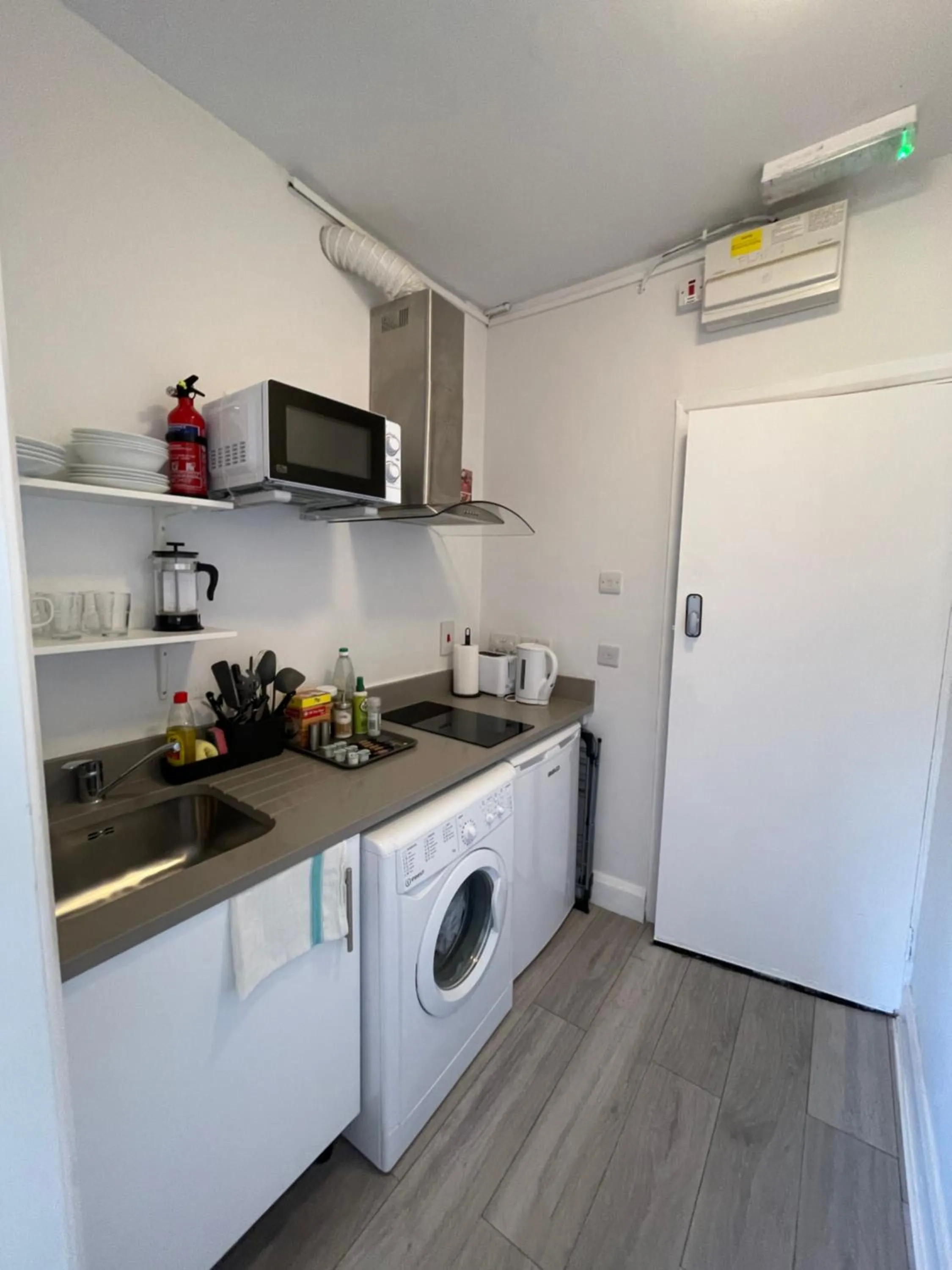 Kitchen or kitchenette in Chamberlayne Inn