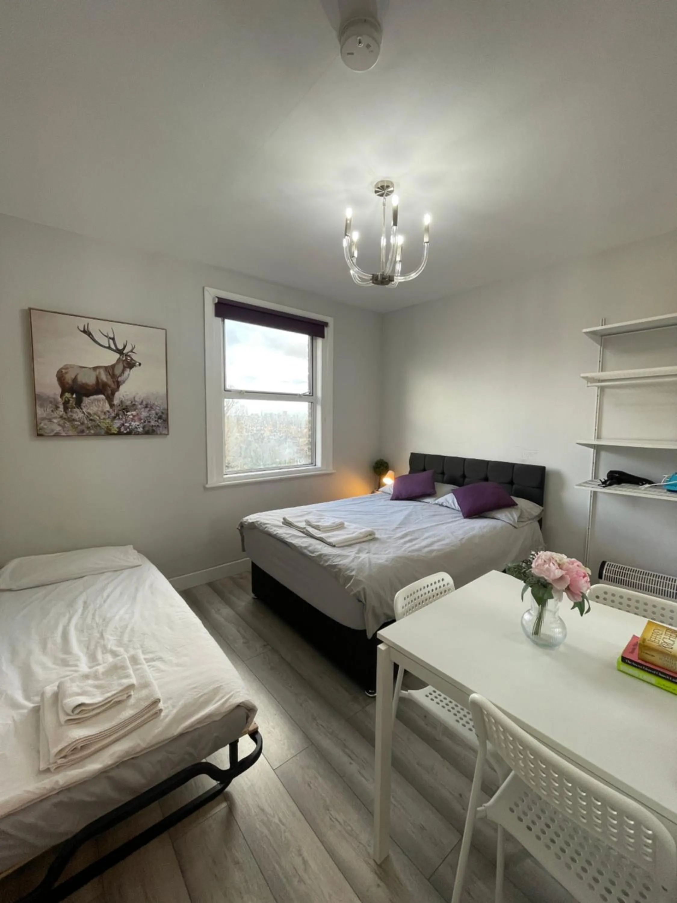 Bed in Chamberlayne Inn