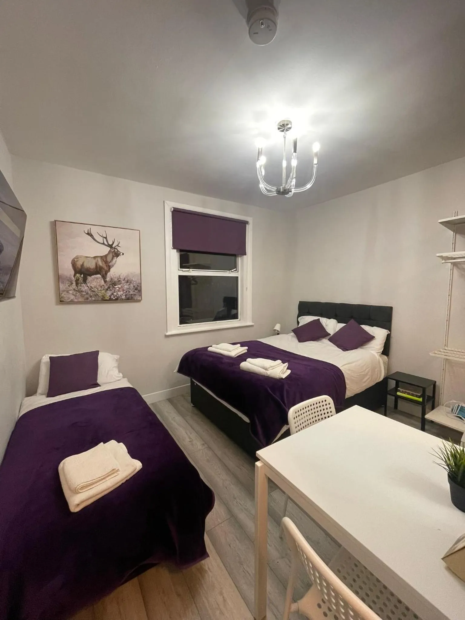 Bed in Chamberlayne Inn