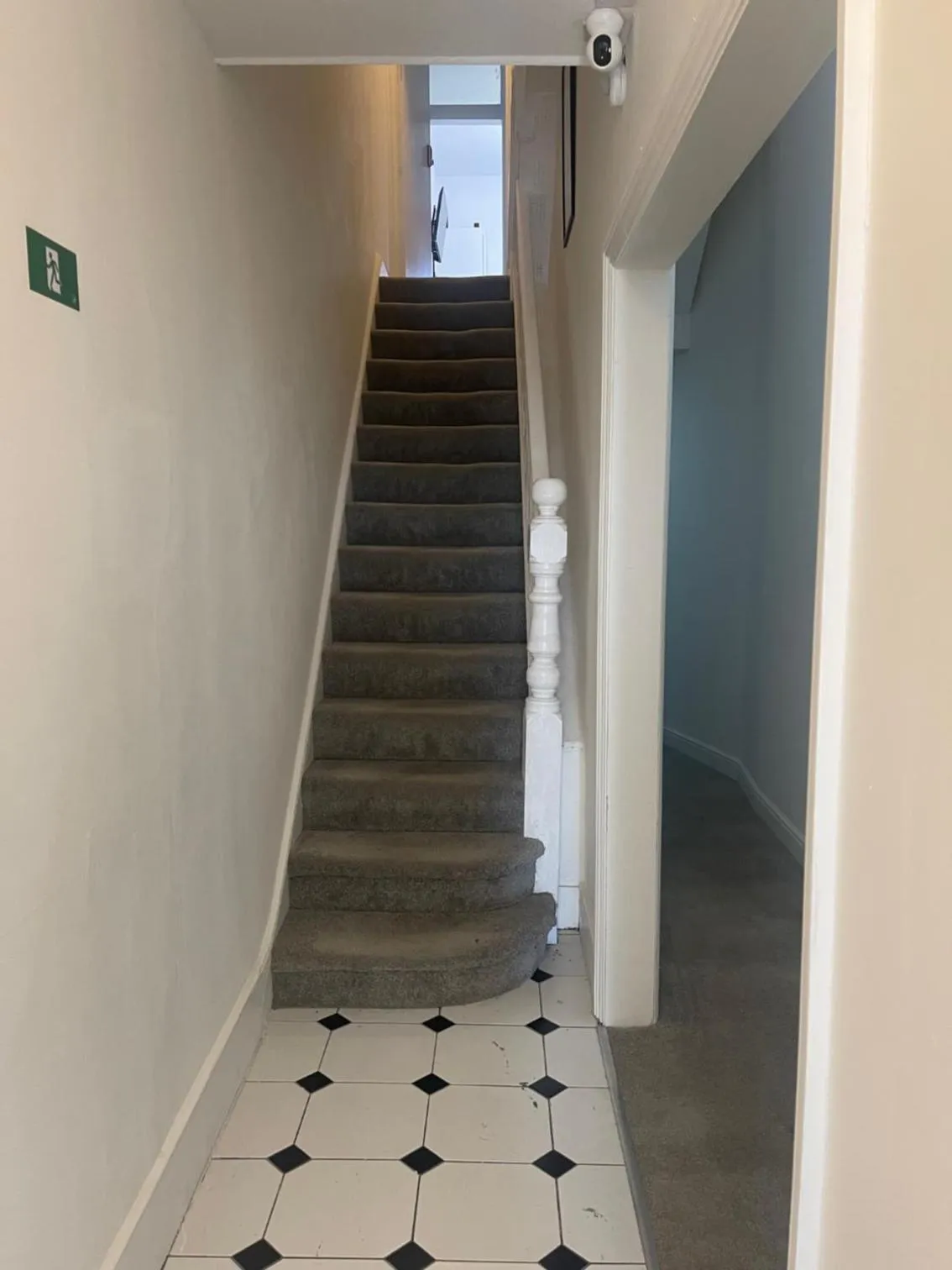 Property building in Chamberlayne Inn