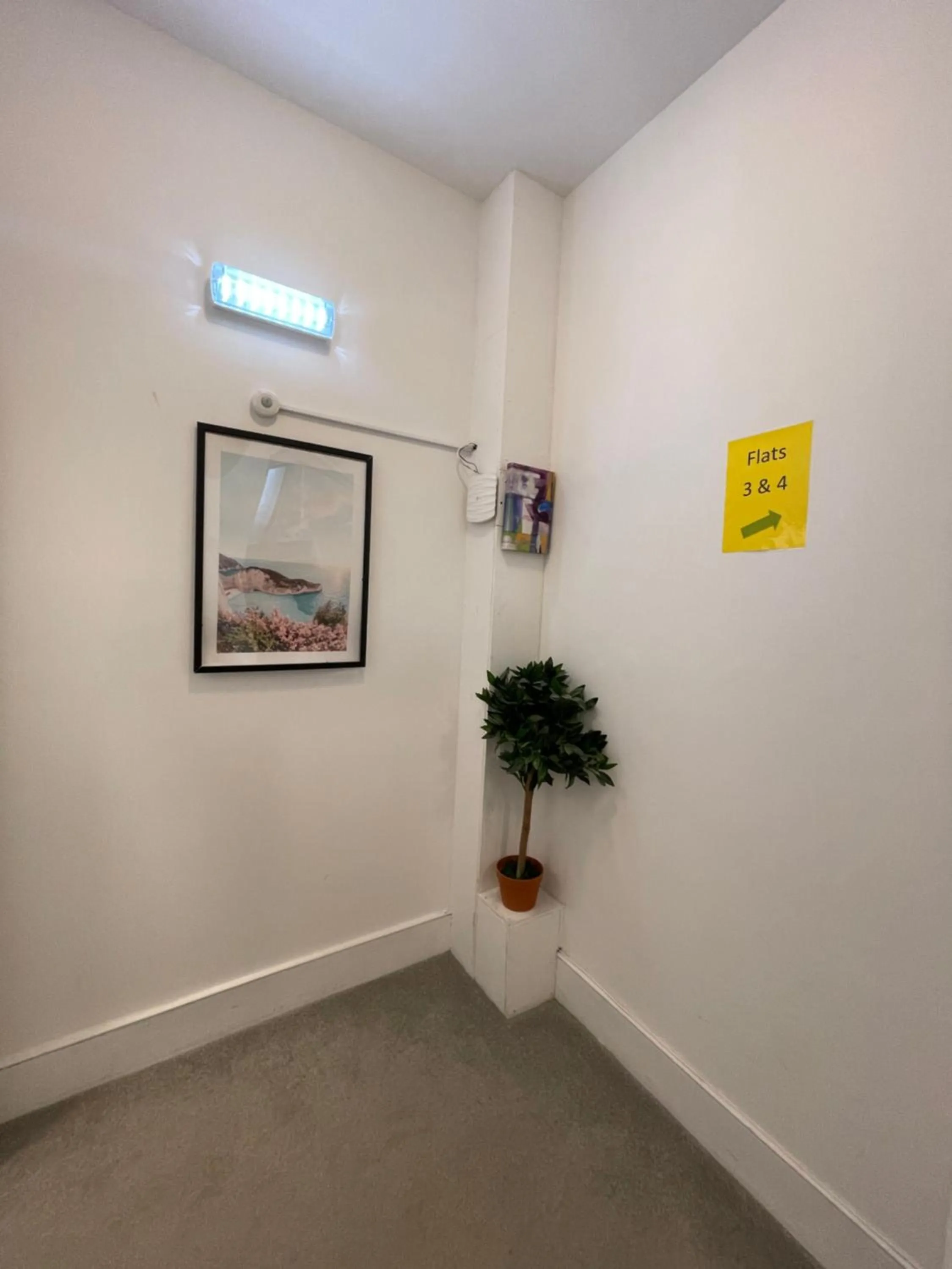 Property building in Chamberlayne Inn