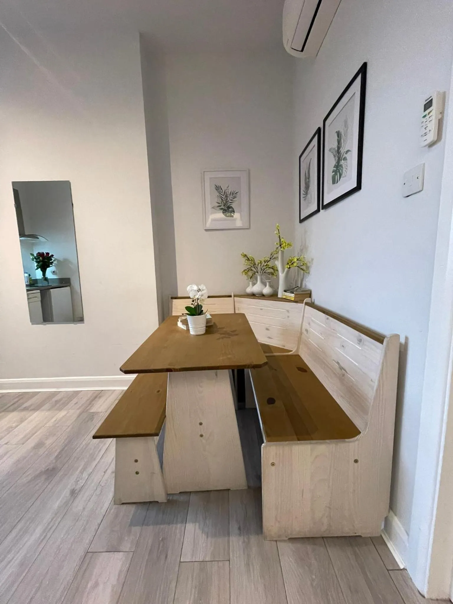 Dinner in Chamberlayne Inn