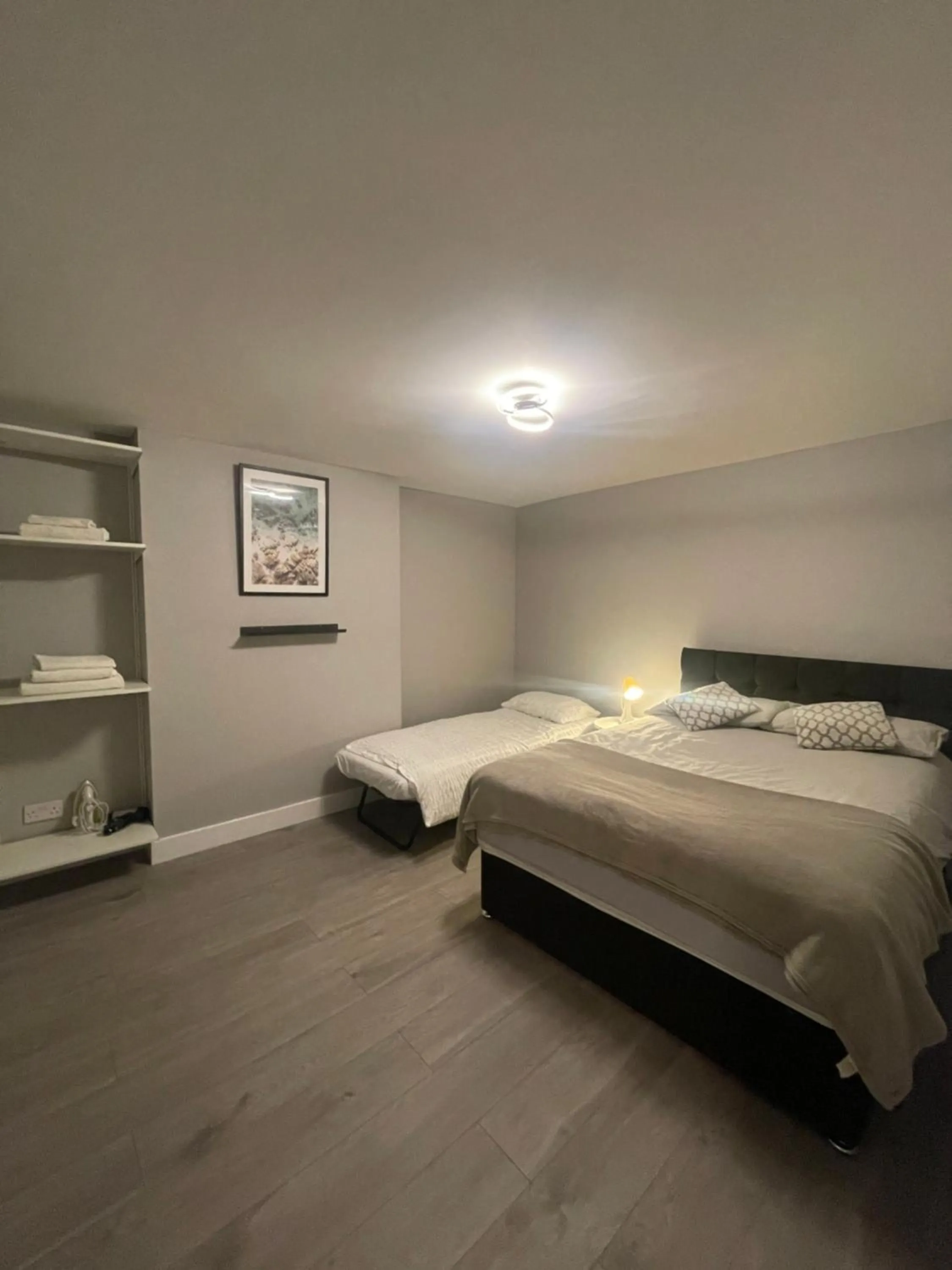 Bed in Chamberlayne Inn