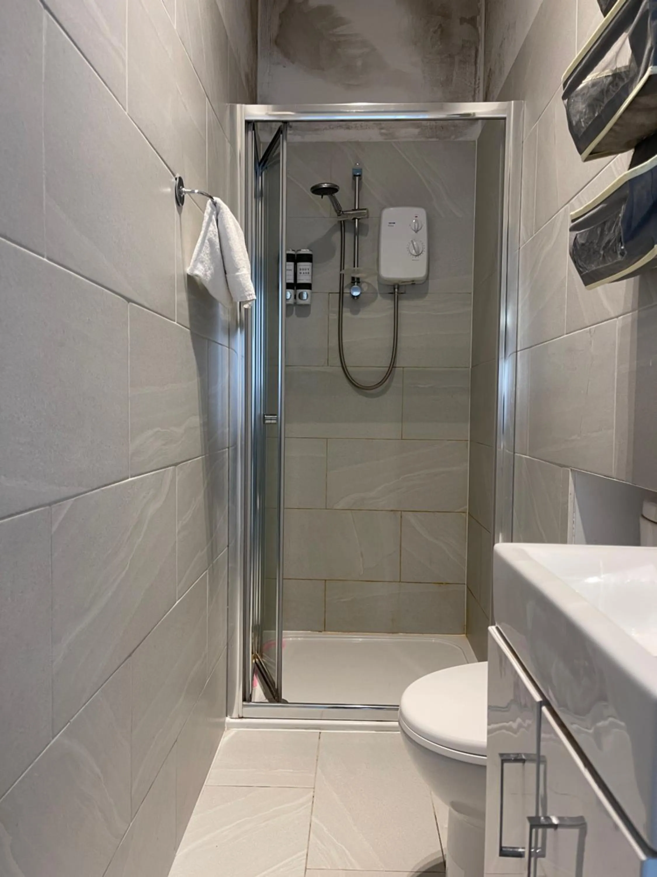 Bathroom in Chamberlayne Inn