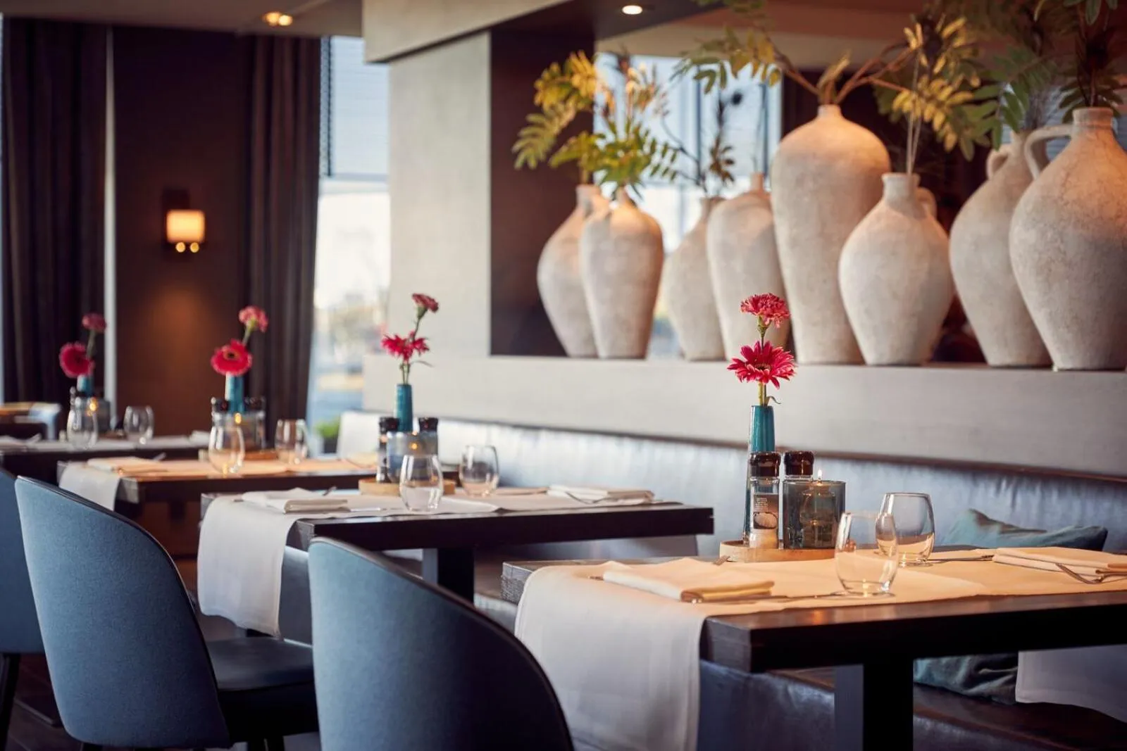 Restaurant/places to eat in Van der Valk Hotel Tiel