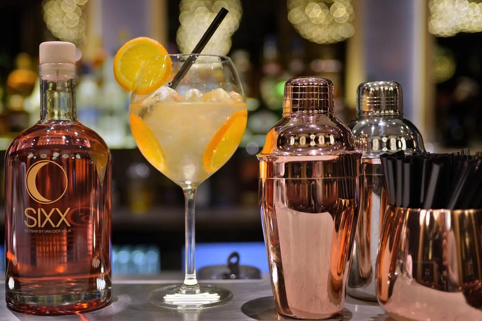 Lounge or bar in Van der Valk Hotel Tiel