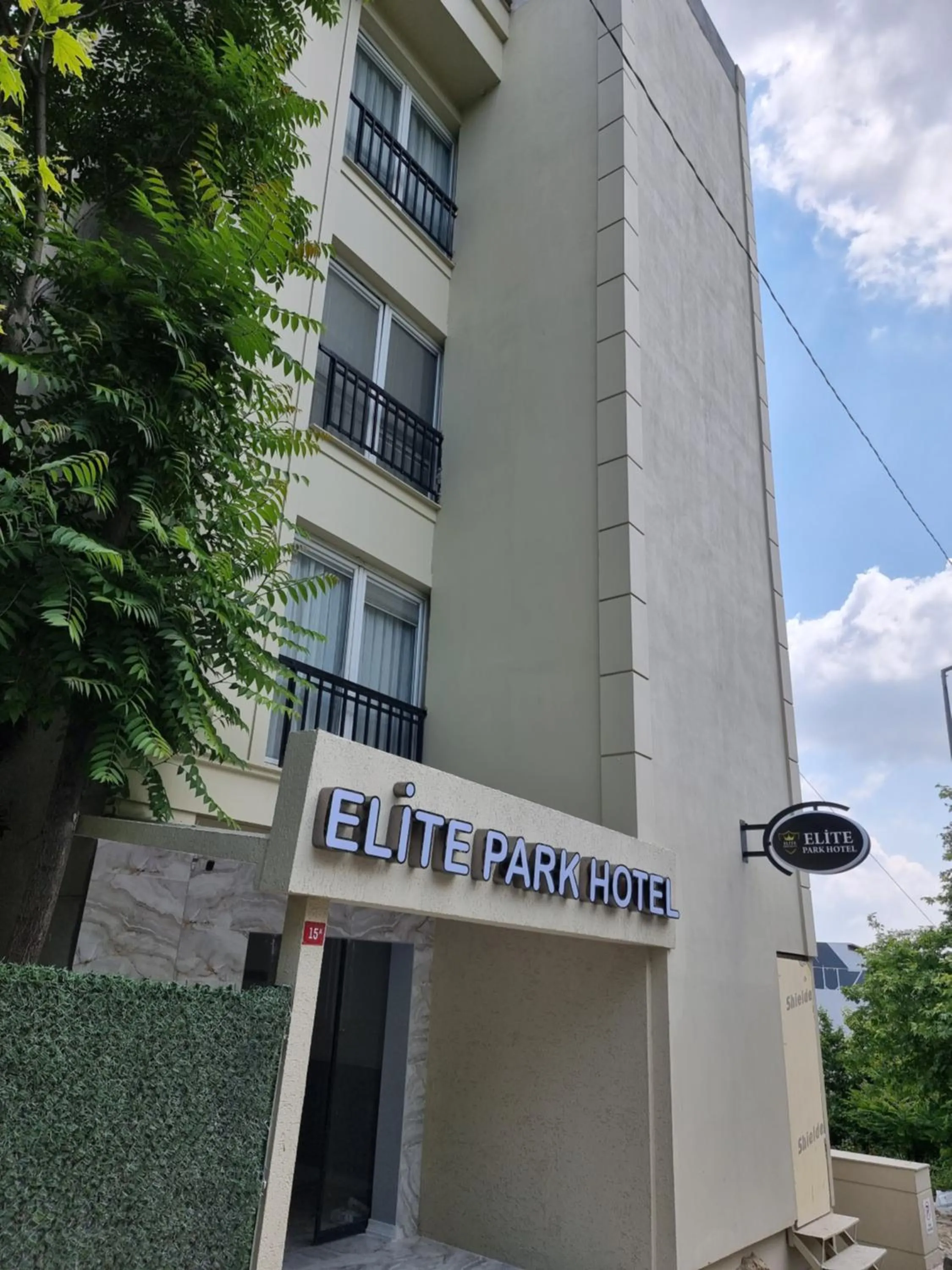 Elite Park Hotel & Suites