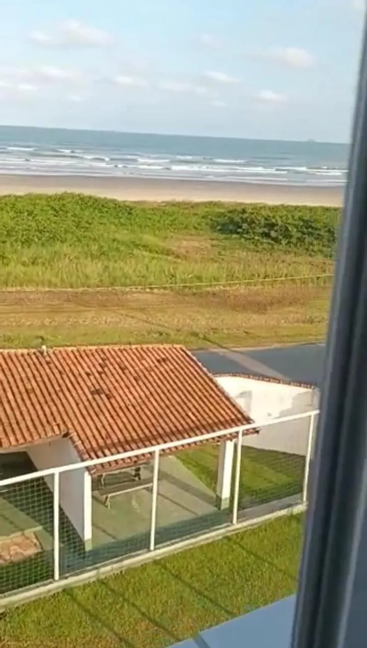 Apto de frente ao mar Itanhaém