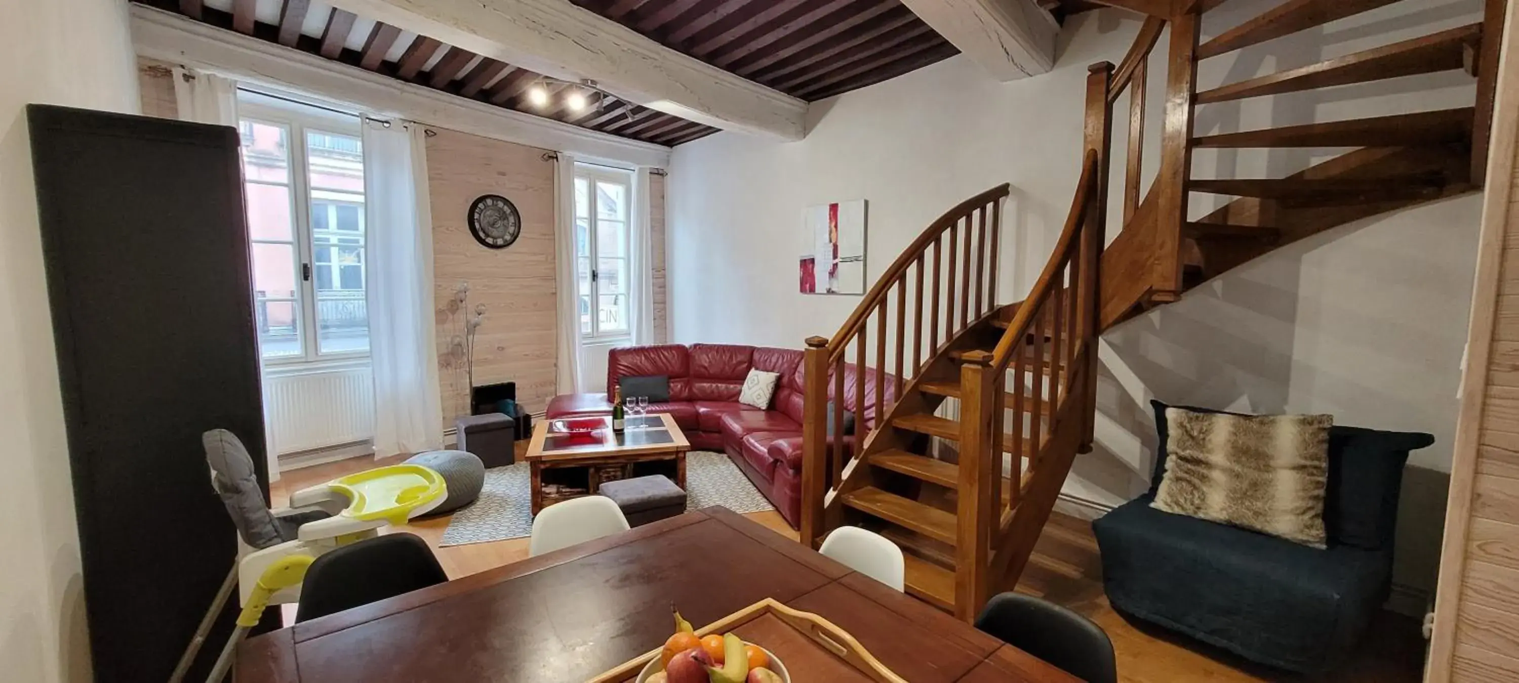 Three-Bedroom Apartment - single occupancy in Des Histoires d'Anges - Côté Ville - 2 meublés classés - Accueil Vélo Three-Bedroom Apartment - single occupancy in Des Histoires d'Anges - Côté Ville - 2 meublés classés - Accueil Vélo