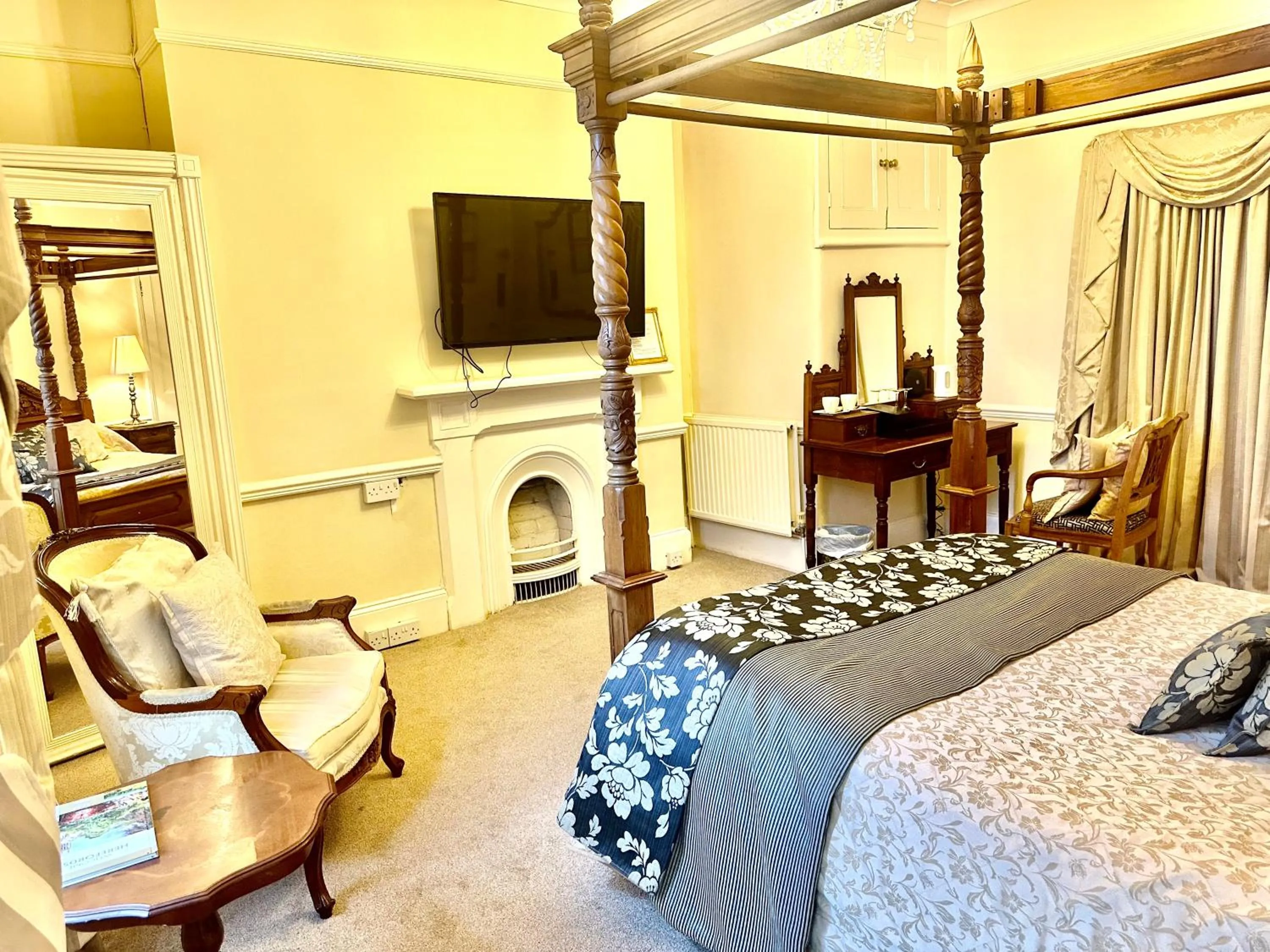 Bed in Munstone House