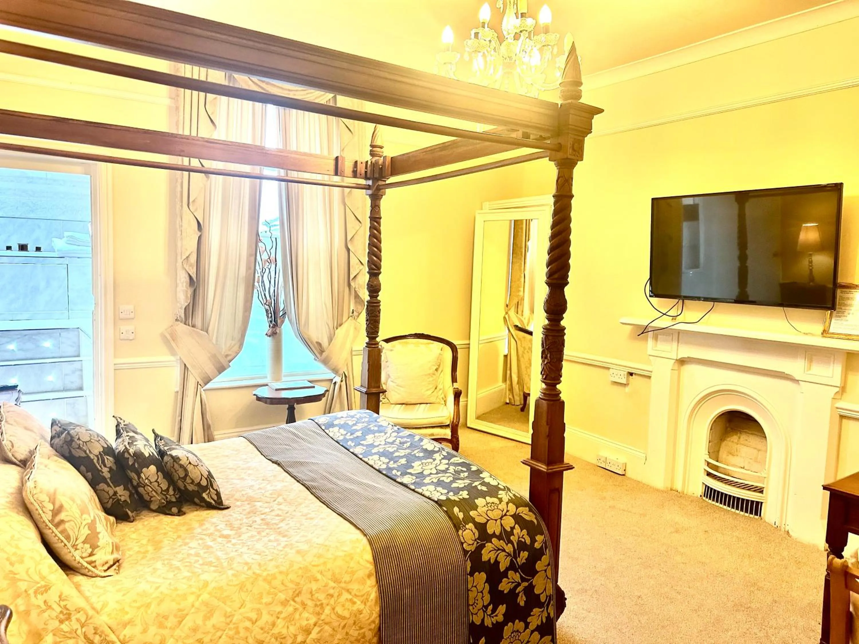 Bed in Munstone House