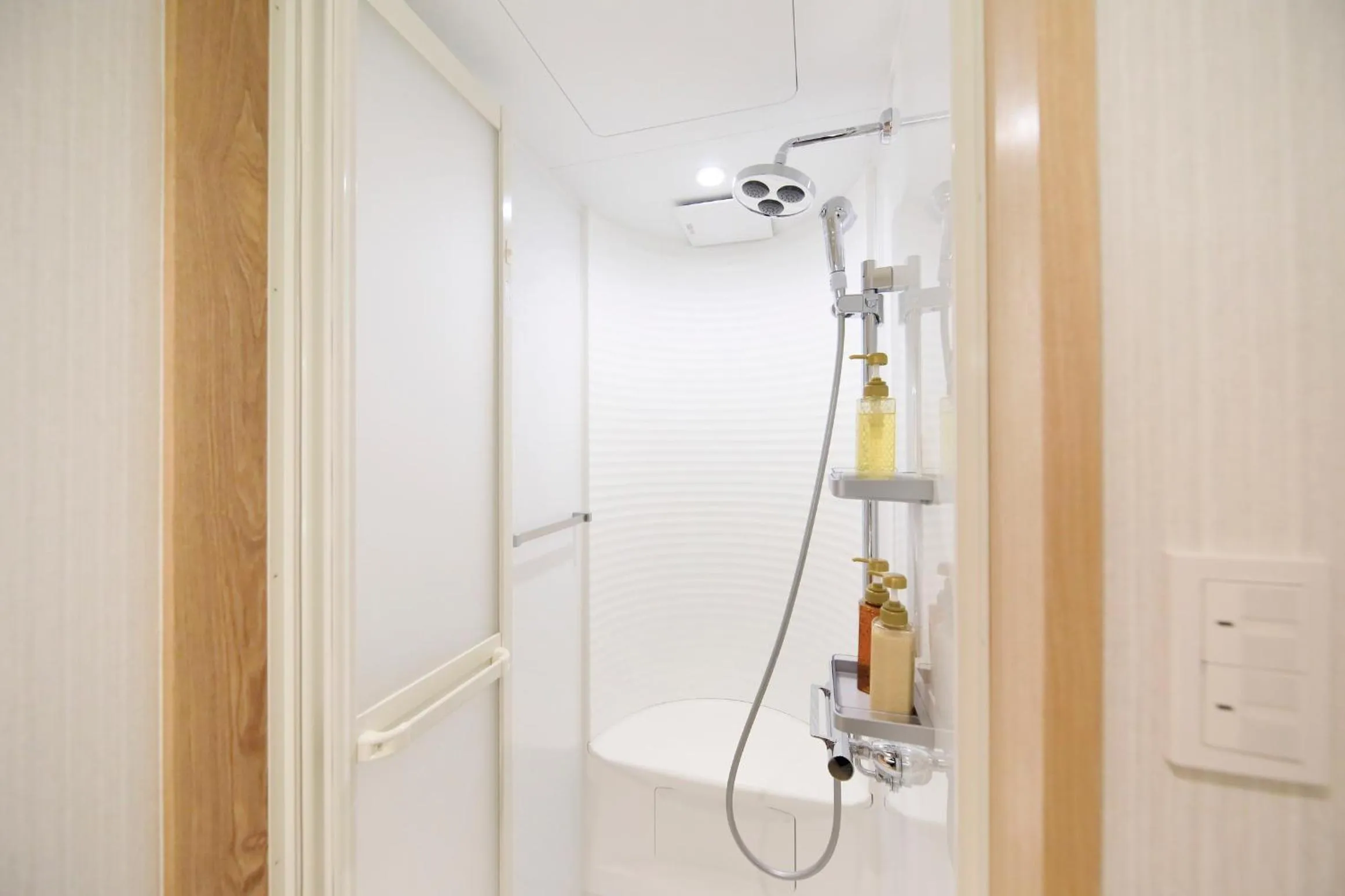 Shower in Yuyado Mikannoki