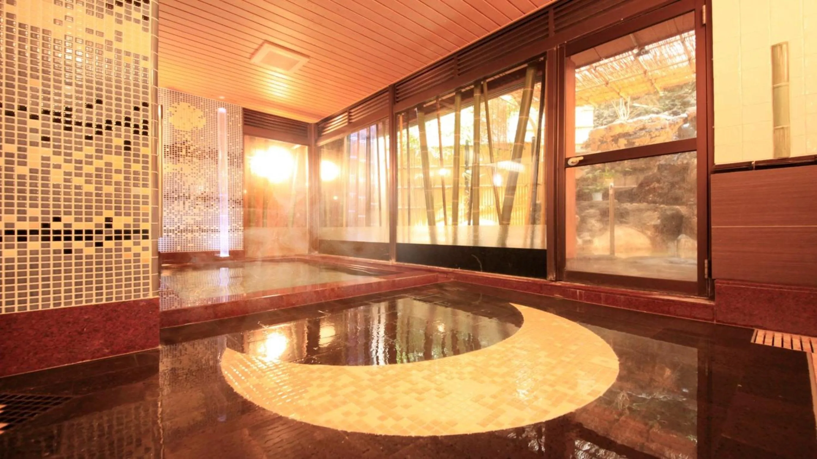 Hot Spring Bath in Yuyado Mikannoki