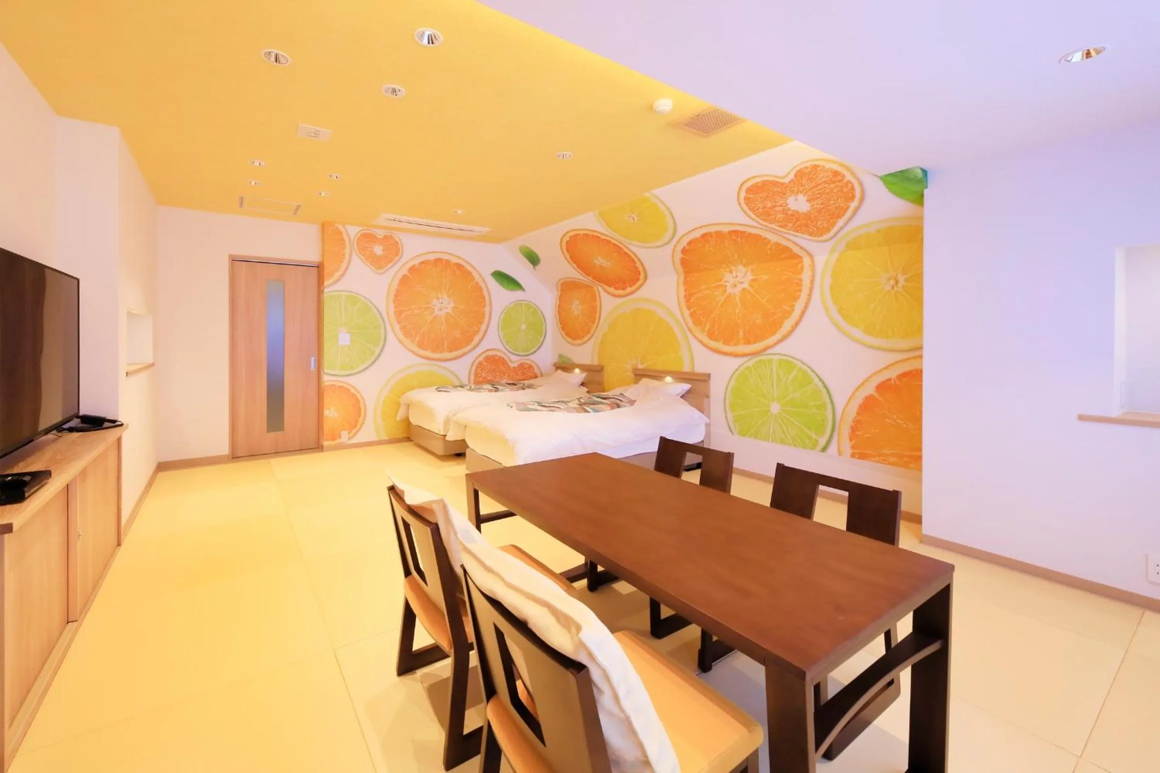 Photo of the whole room, Bed in Yuyado Mikannoki