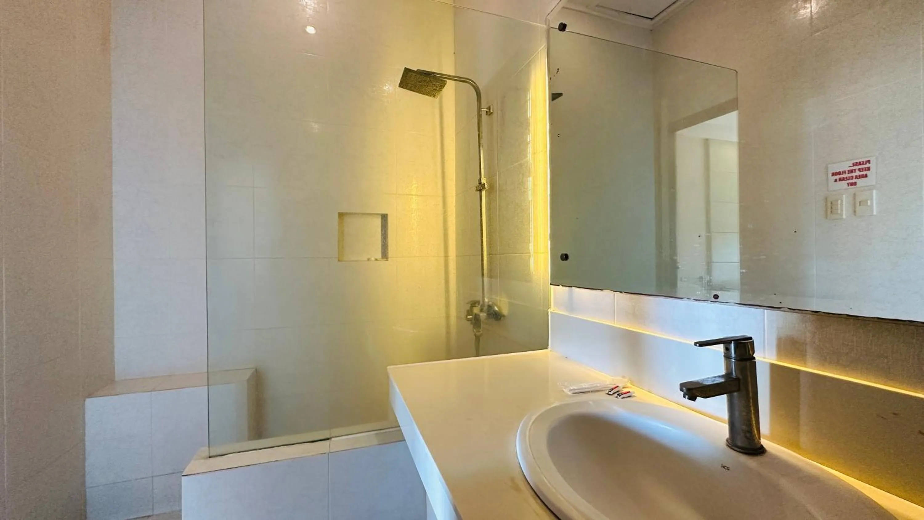 Shower in Tugsaw Resort