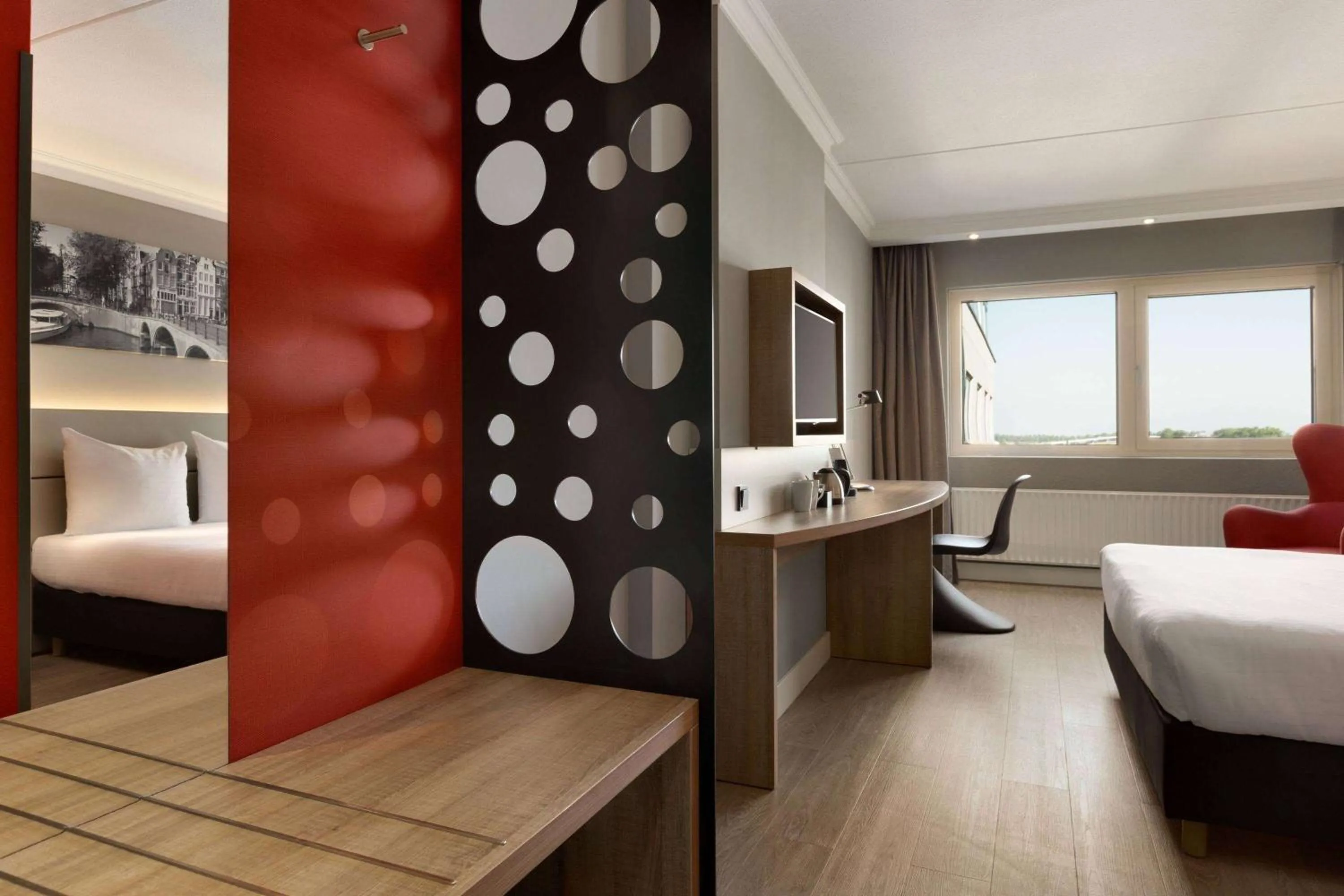 Bed in Ramada by Wyndham Amsterdam Airport Schiphol