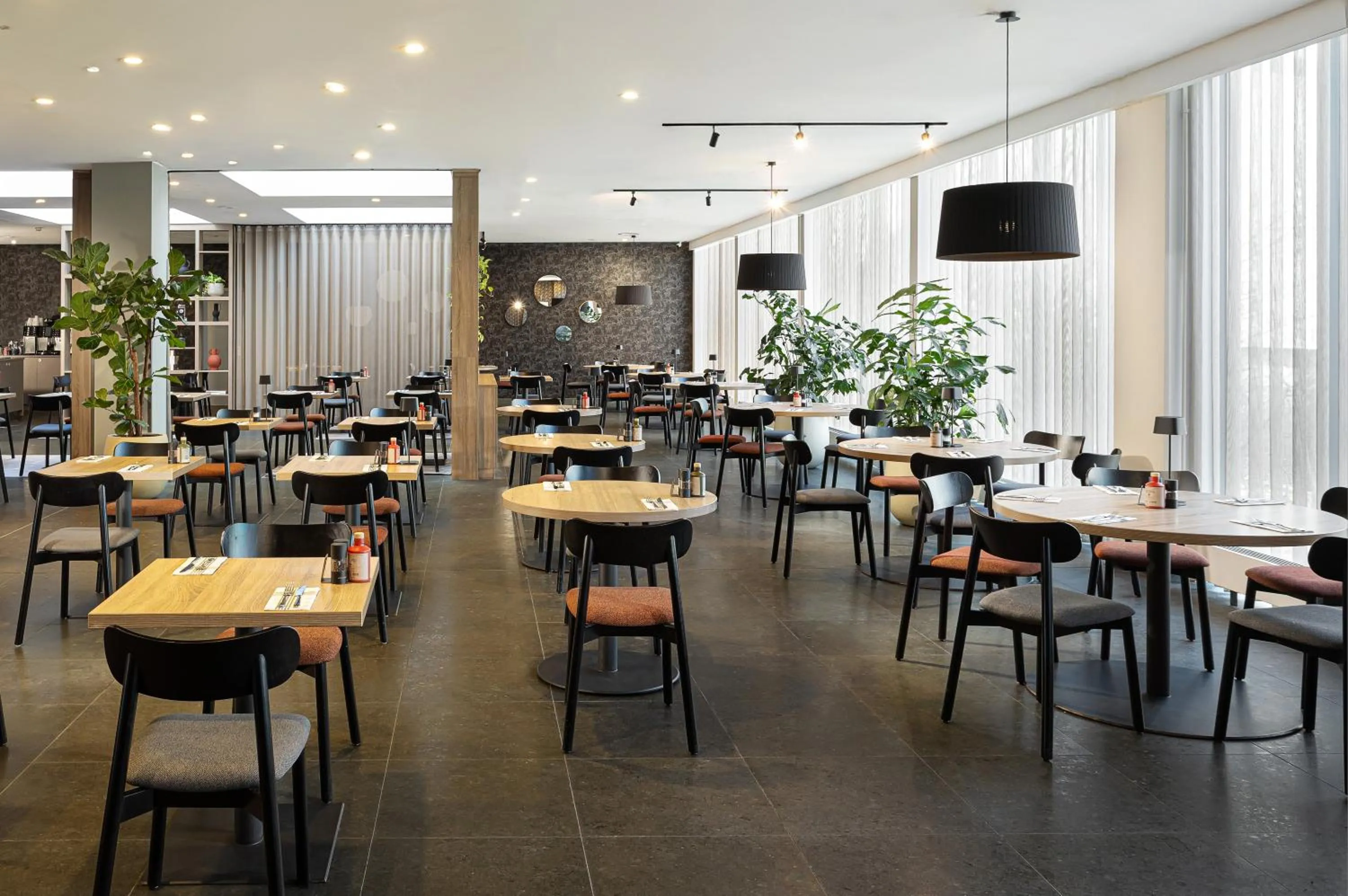 Restaurant/places to eat in Ramada by Wyndham Amsterdam Airport Schiphol