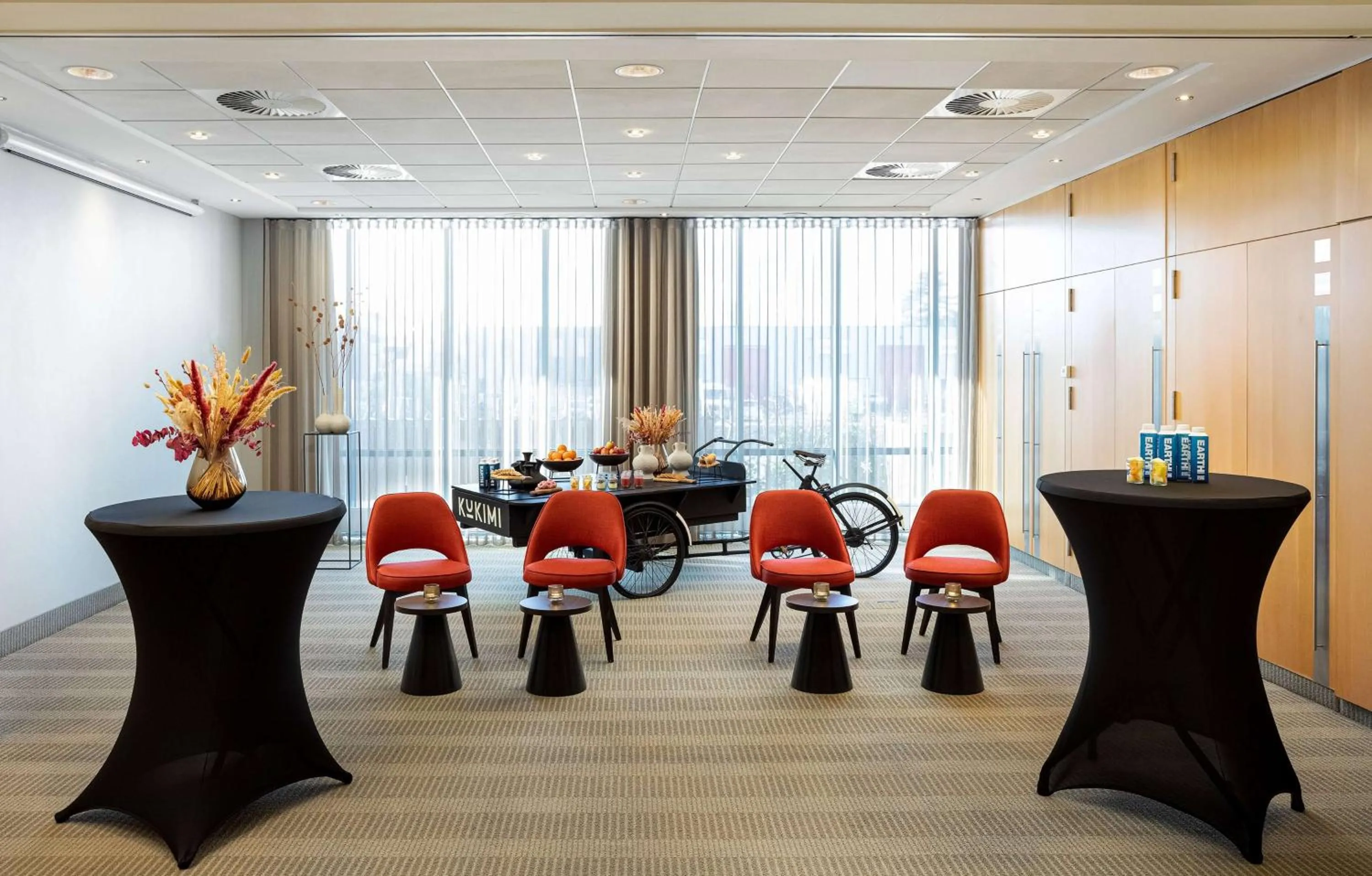 Meeting/conference room in Ramada by Wyndham Amsterdam Airport Schiphol