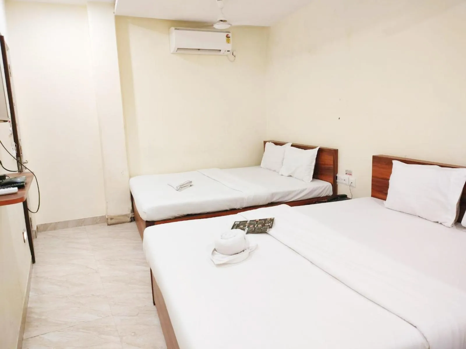 Bed in Hotel Holiday Express