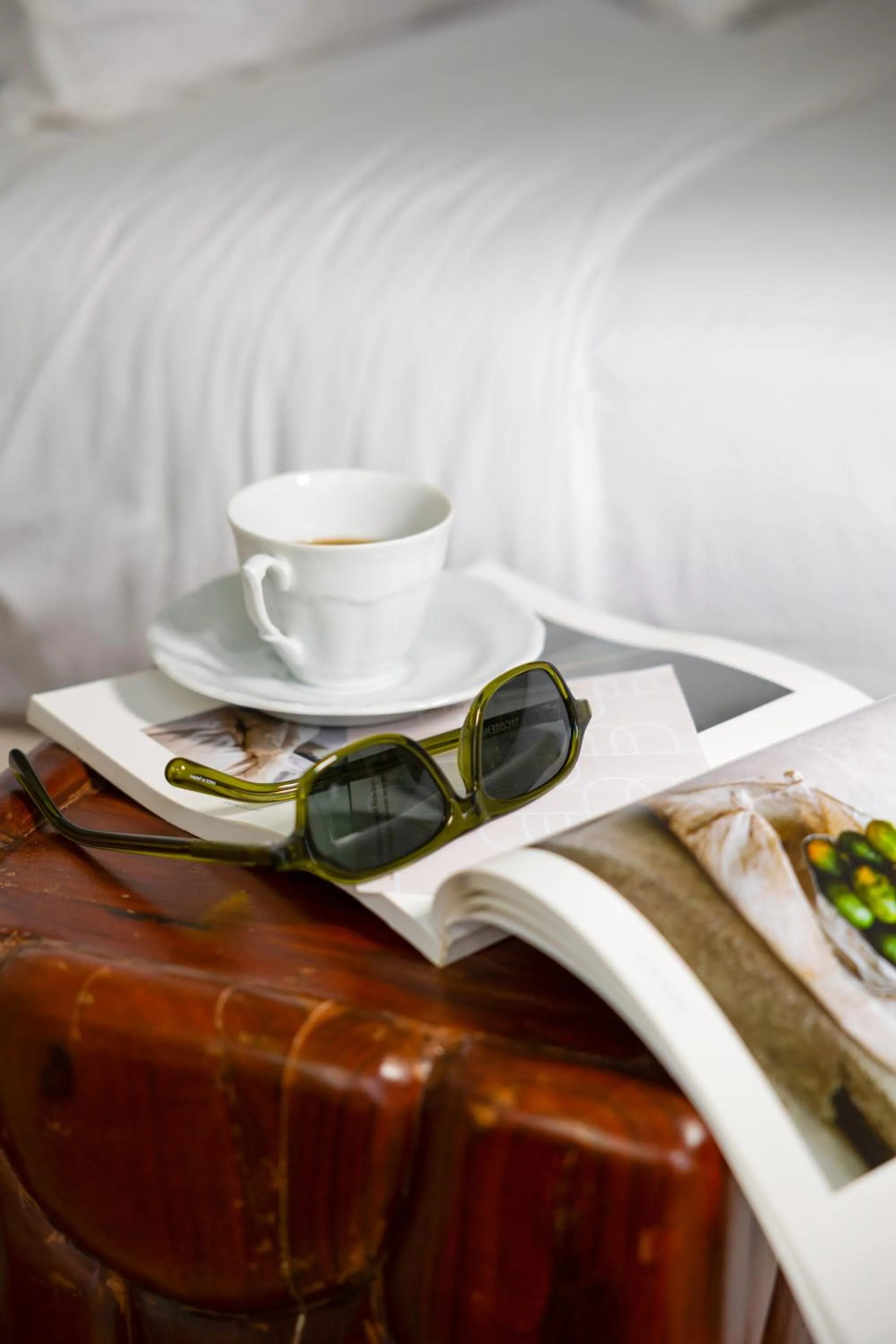 Food and drinks in CASASUNSHA Hybrid Retreat Santorini