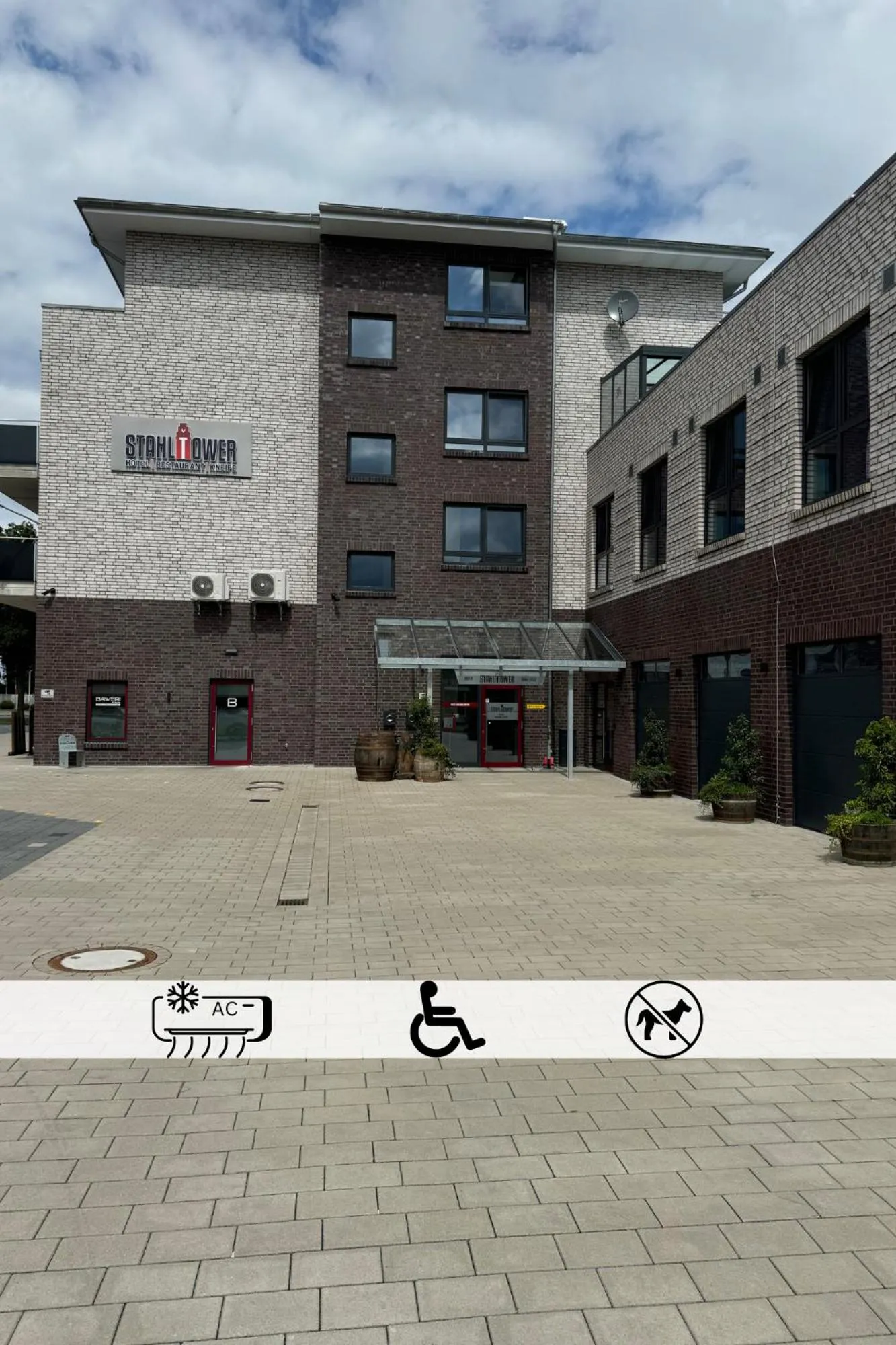 Property building in Hotel Stahltower