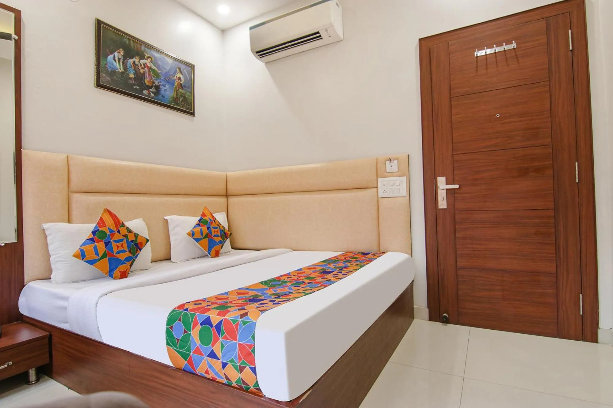 Living room, Bed in FabHotel Golden City