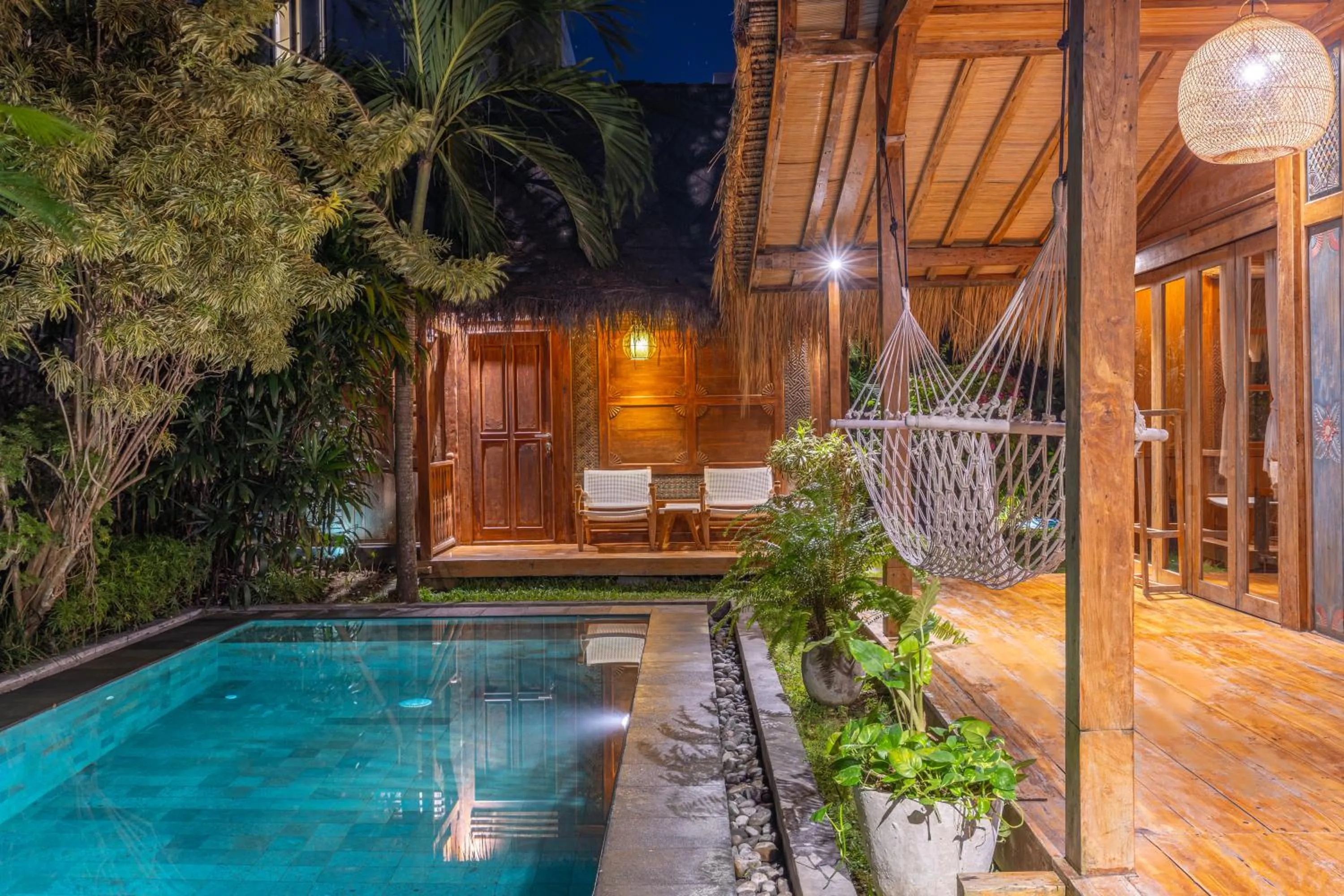 Night in Wanderlust Villa by Betterplace