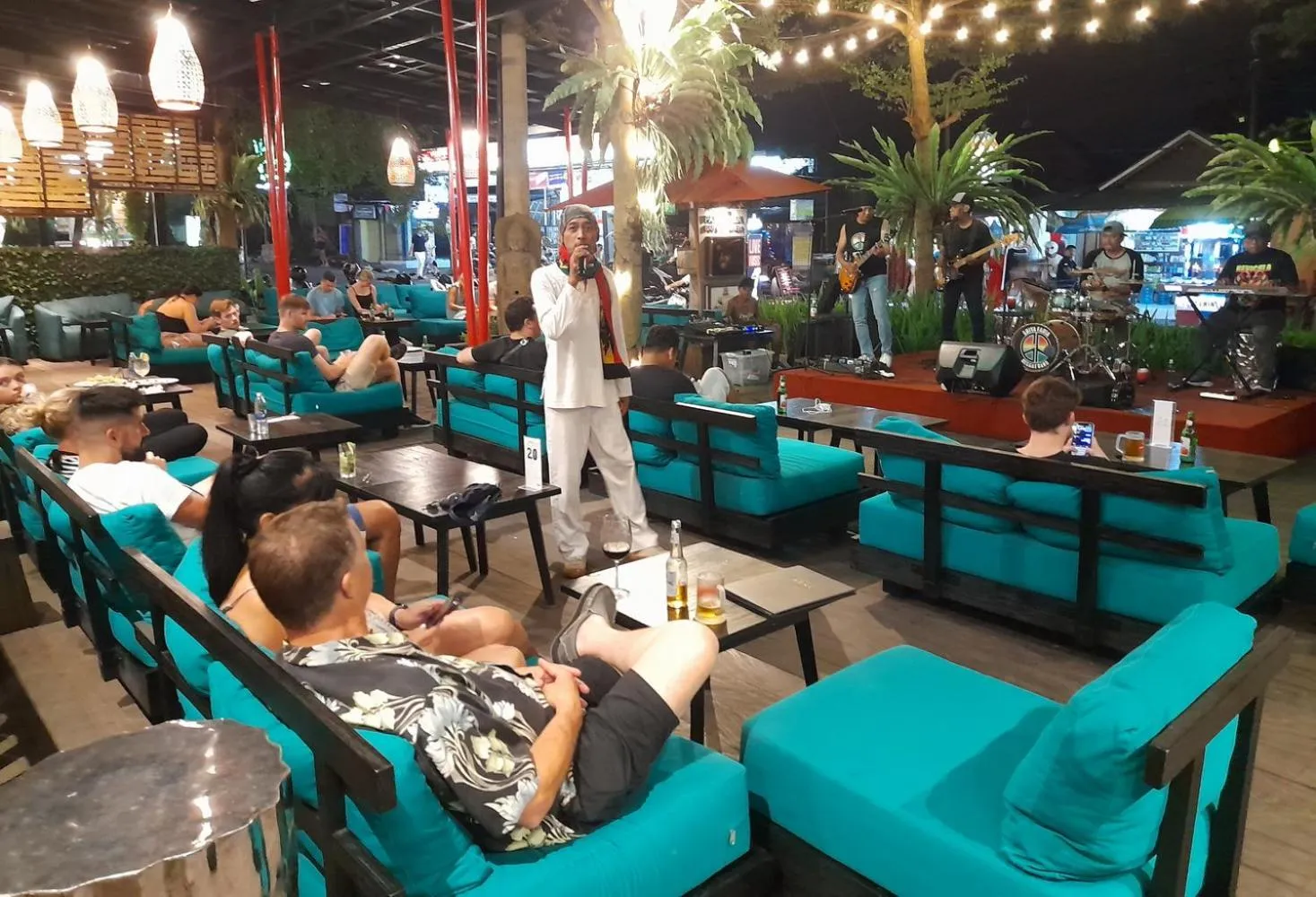 Lounge or bar in Hotel rooms 2 minutes to Monkey Forest