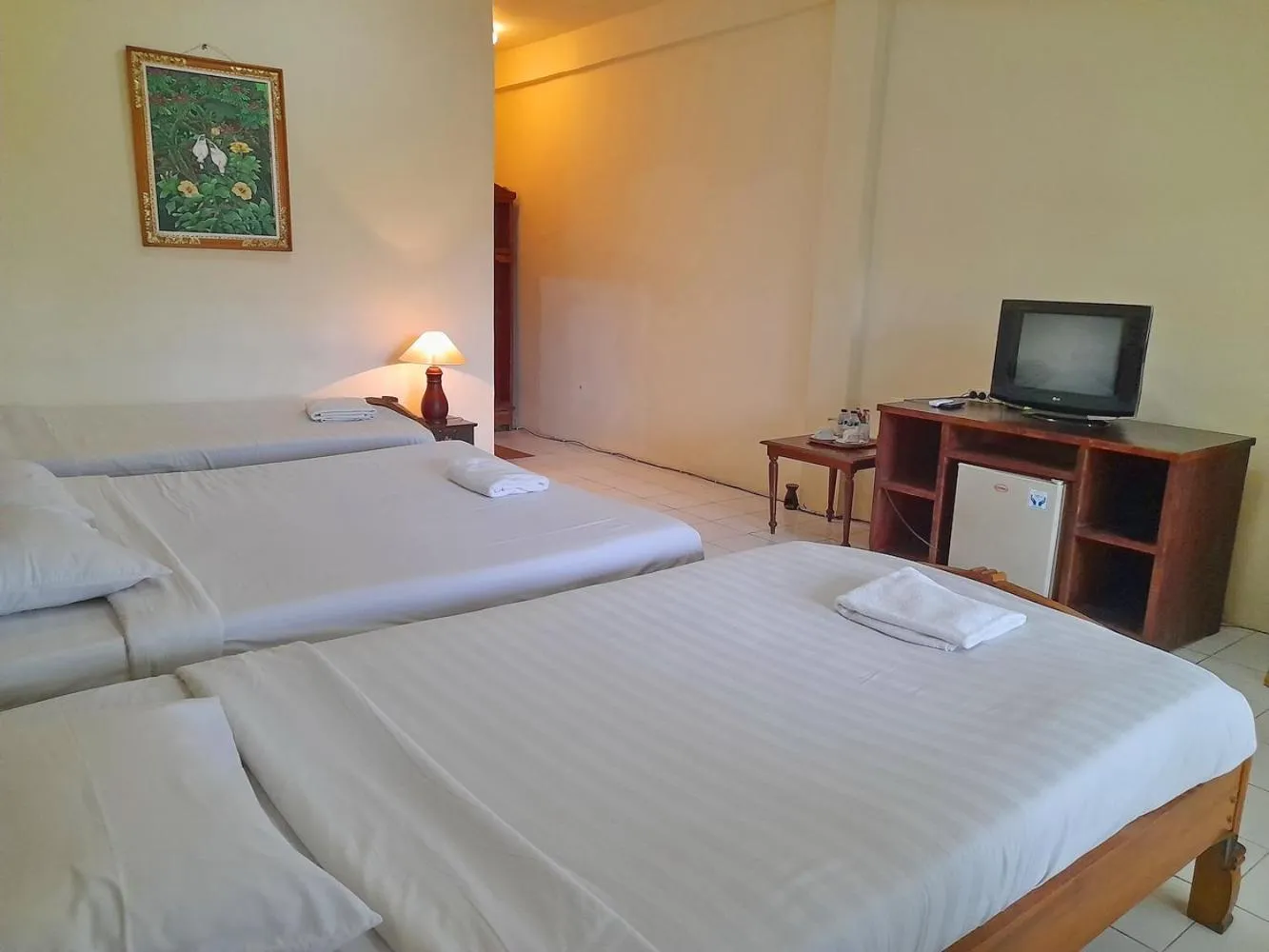 Bedroom in Hotel rooms 2 minutes to Monkey Forest