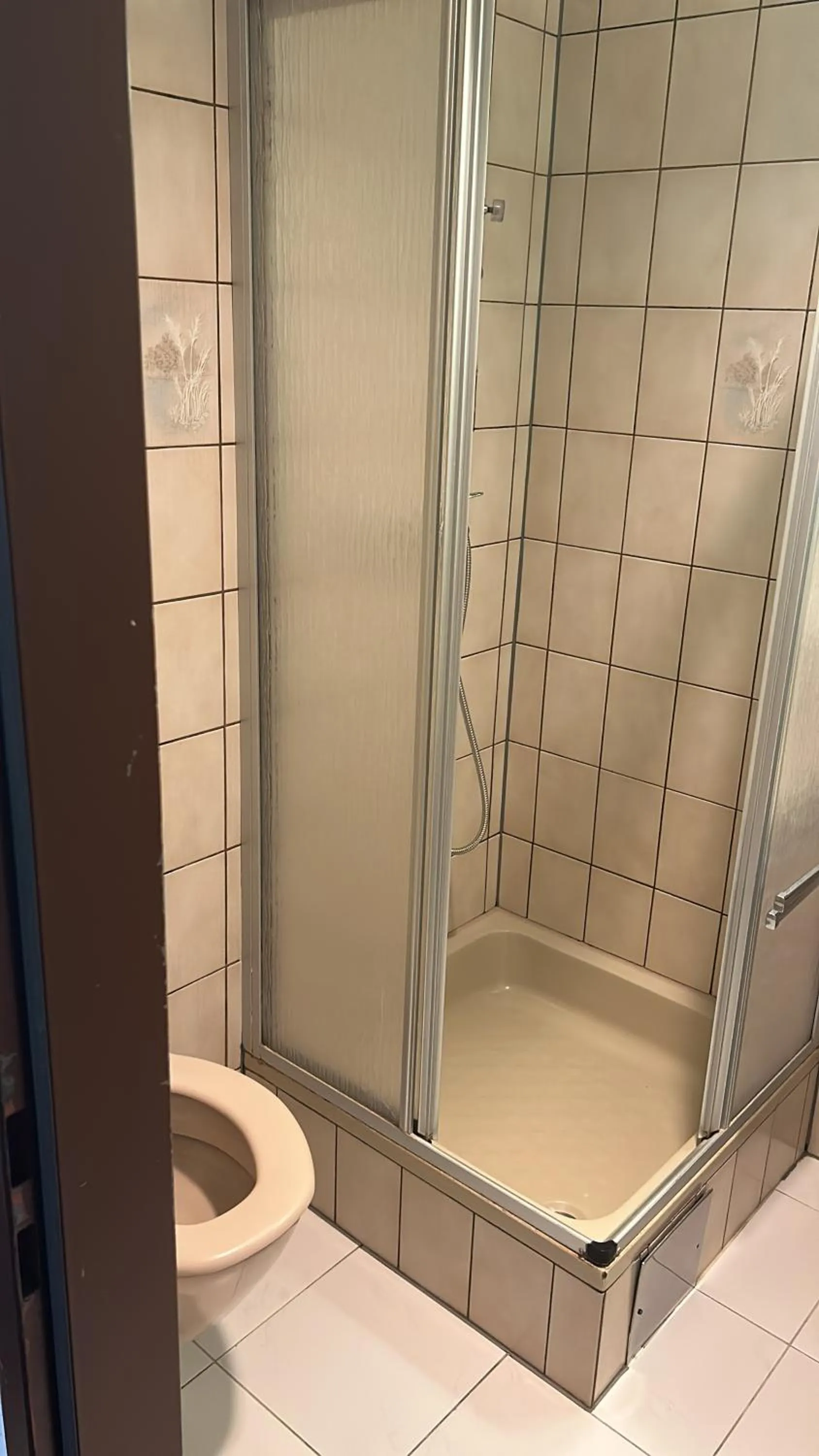 Self-Check-In Hotel Adlon