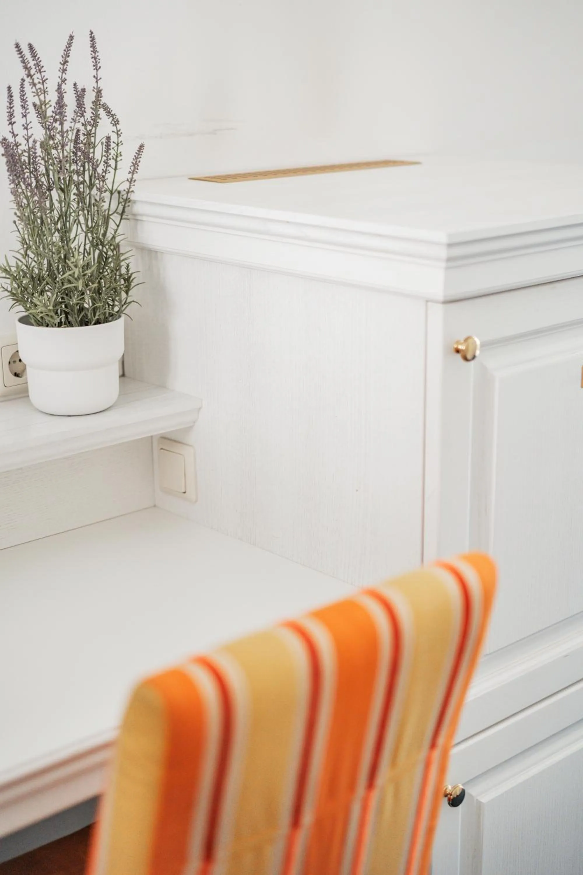 Self-Check-In Hotel Adlon