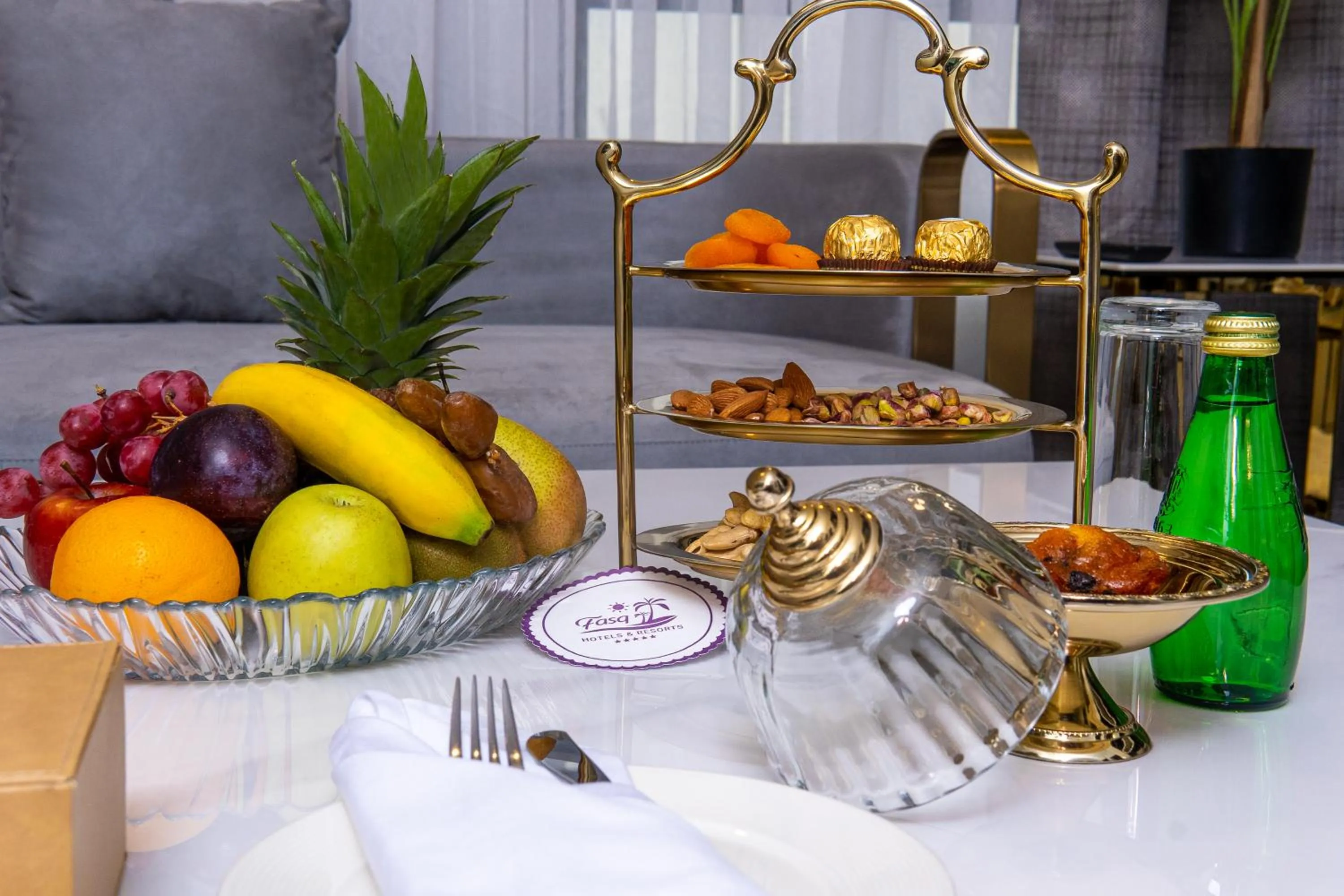 Food and drinks in FASQ Hotel