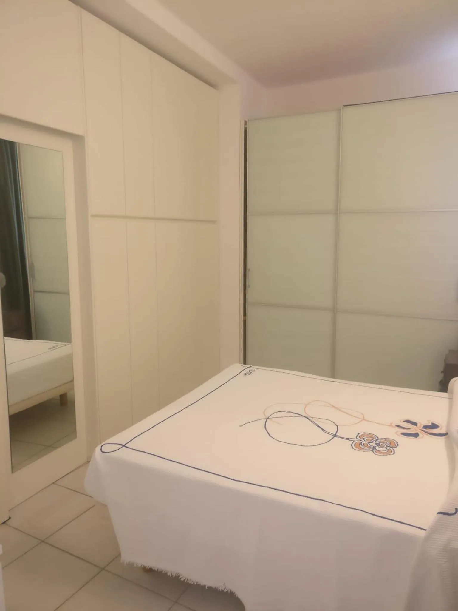 Bed in Hotel Eros Residence