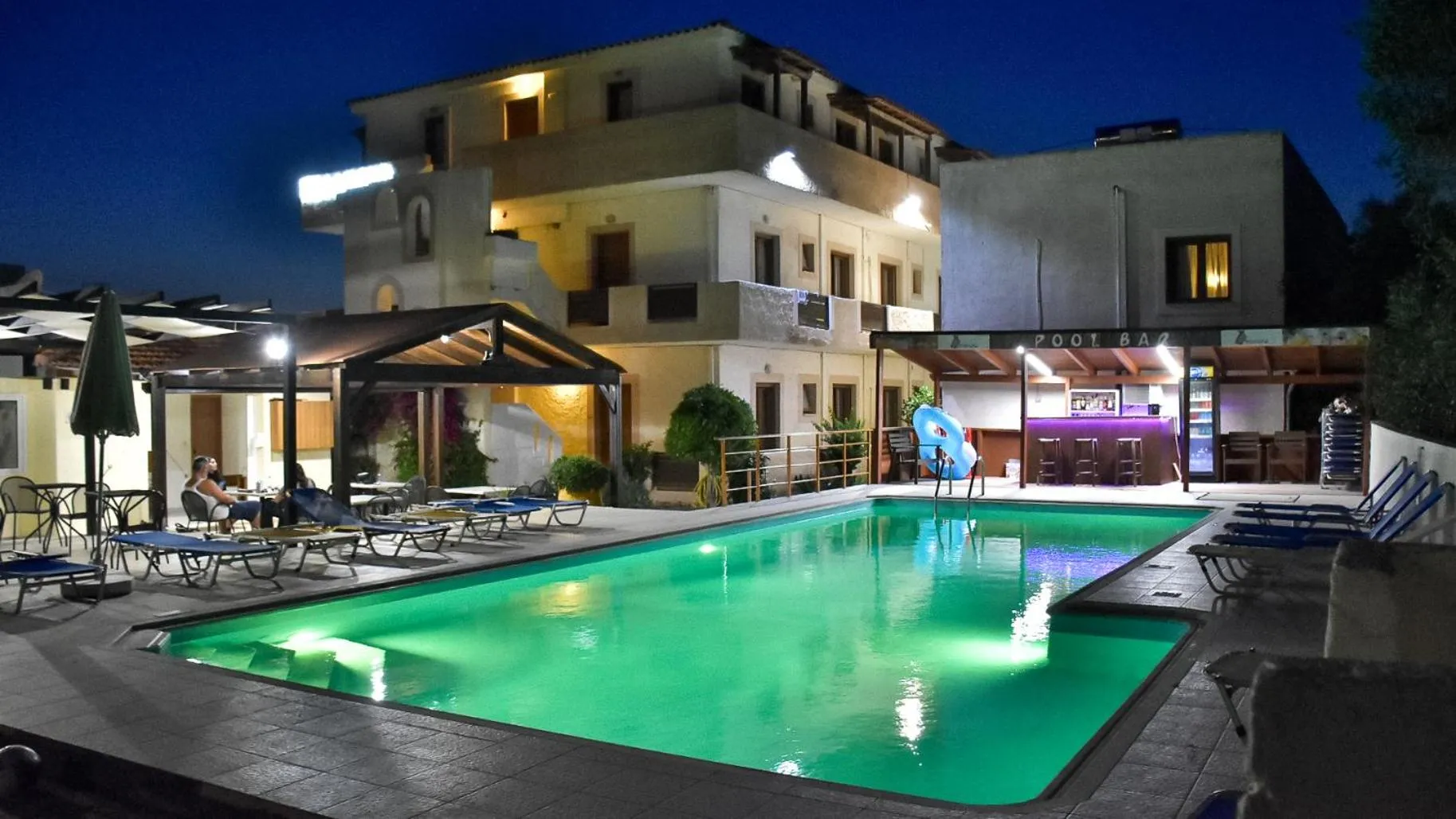 Swimming pool in Eleonora Αnissaras