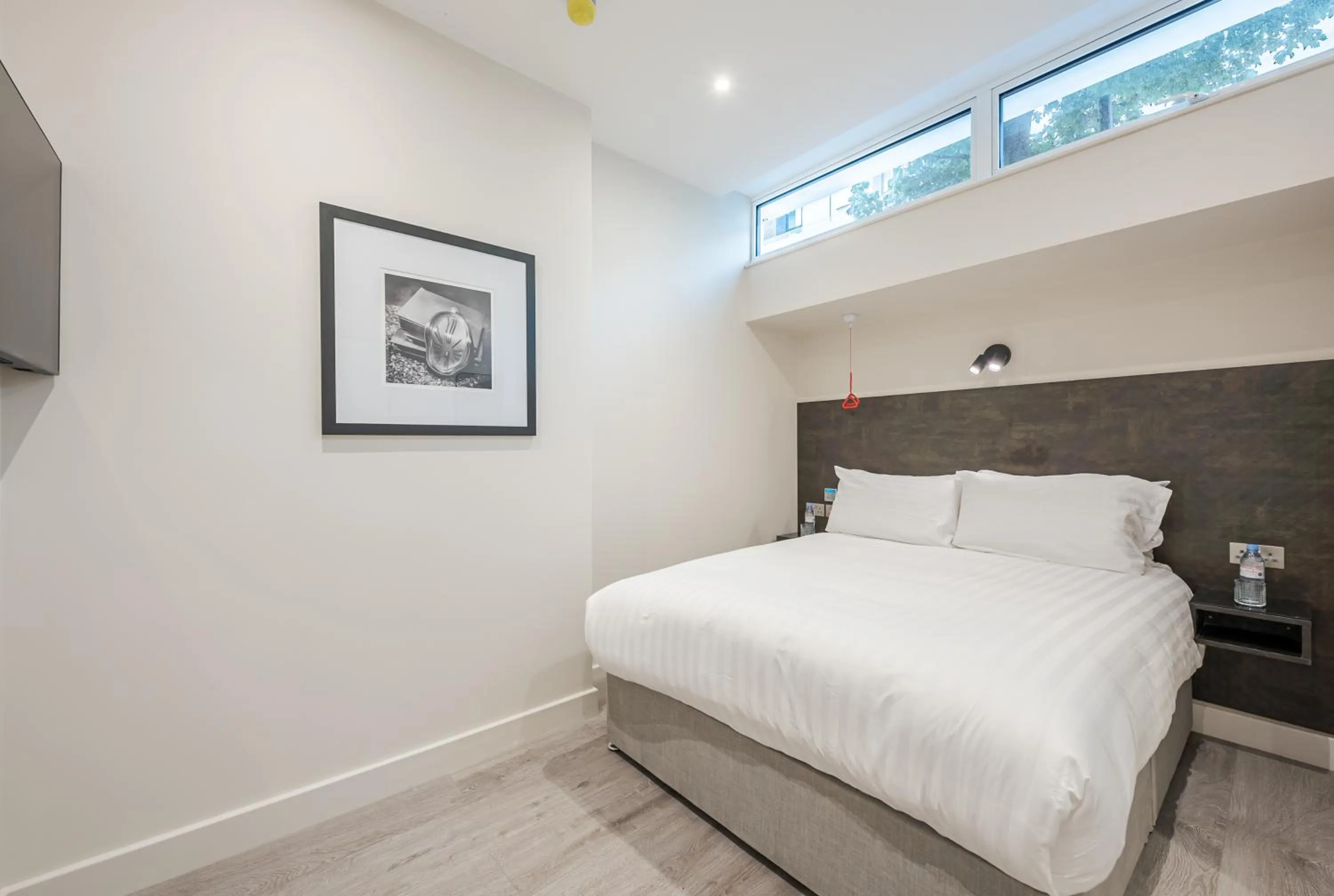 Bed in St Pancras Inn