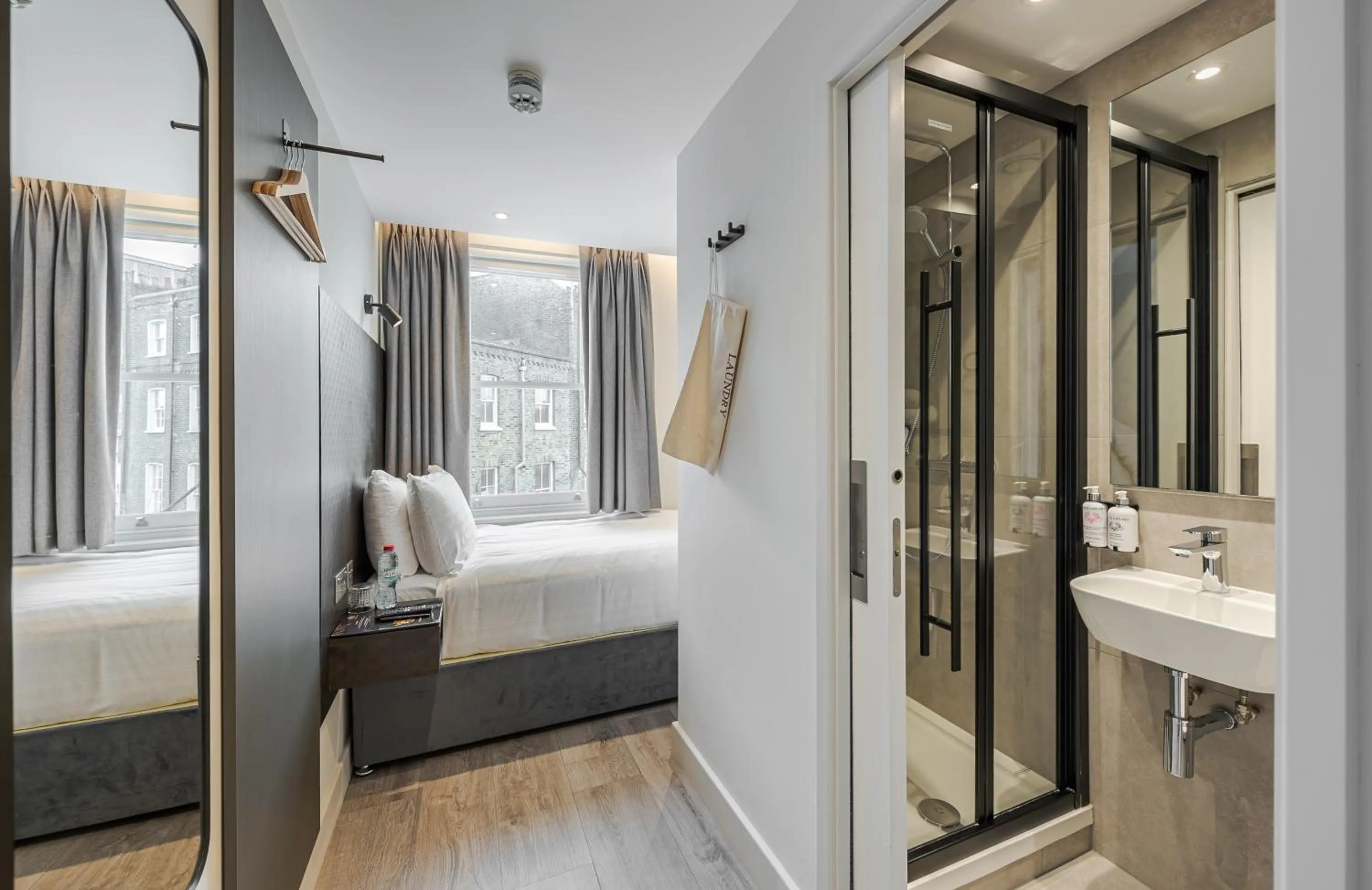 Bed in St Pancras Inn