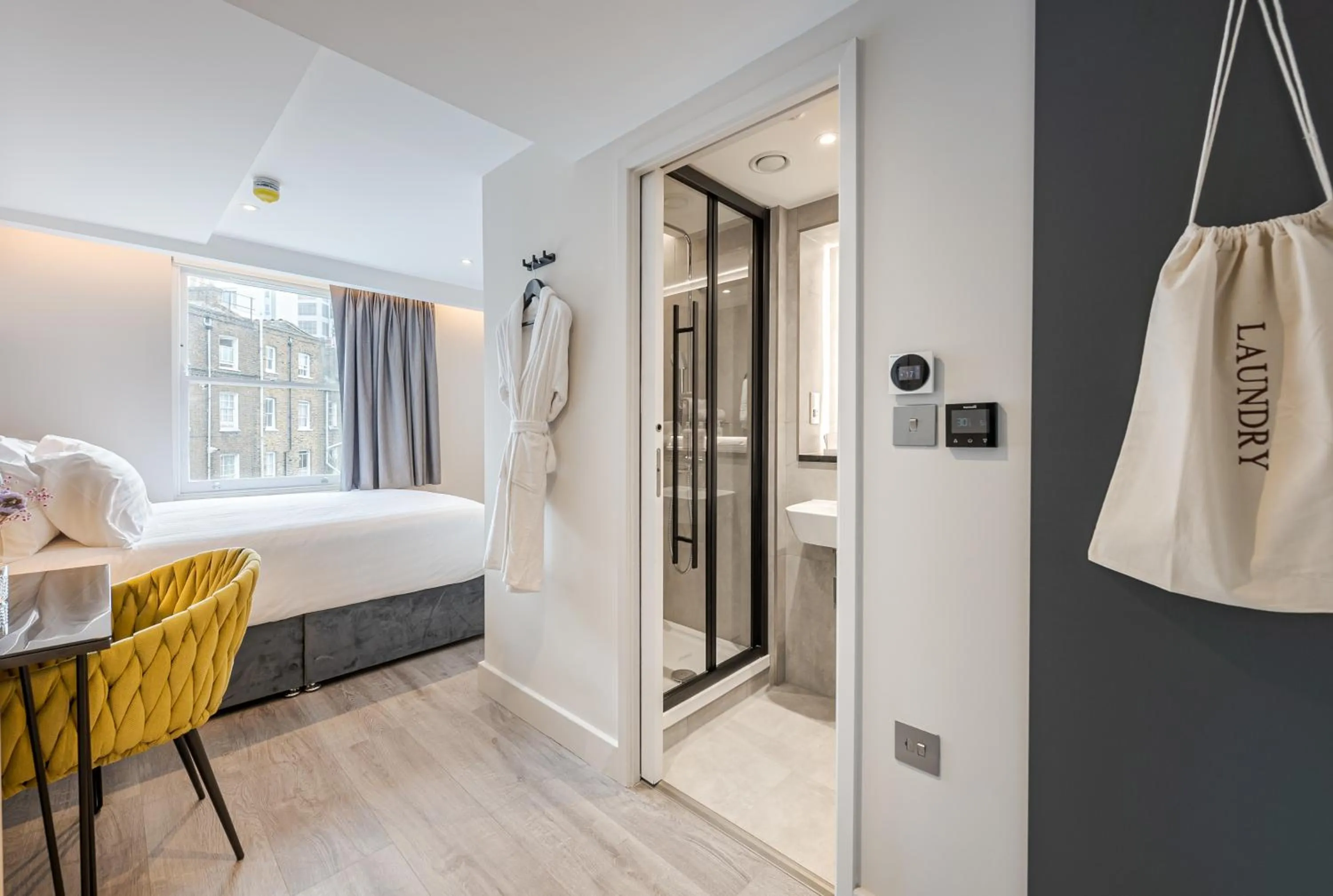 Bed in St Pancras Inn