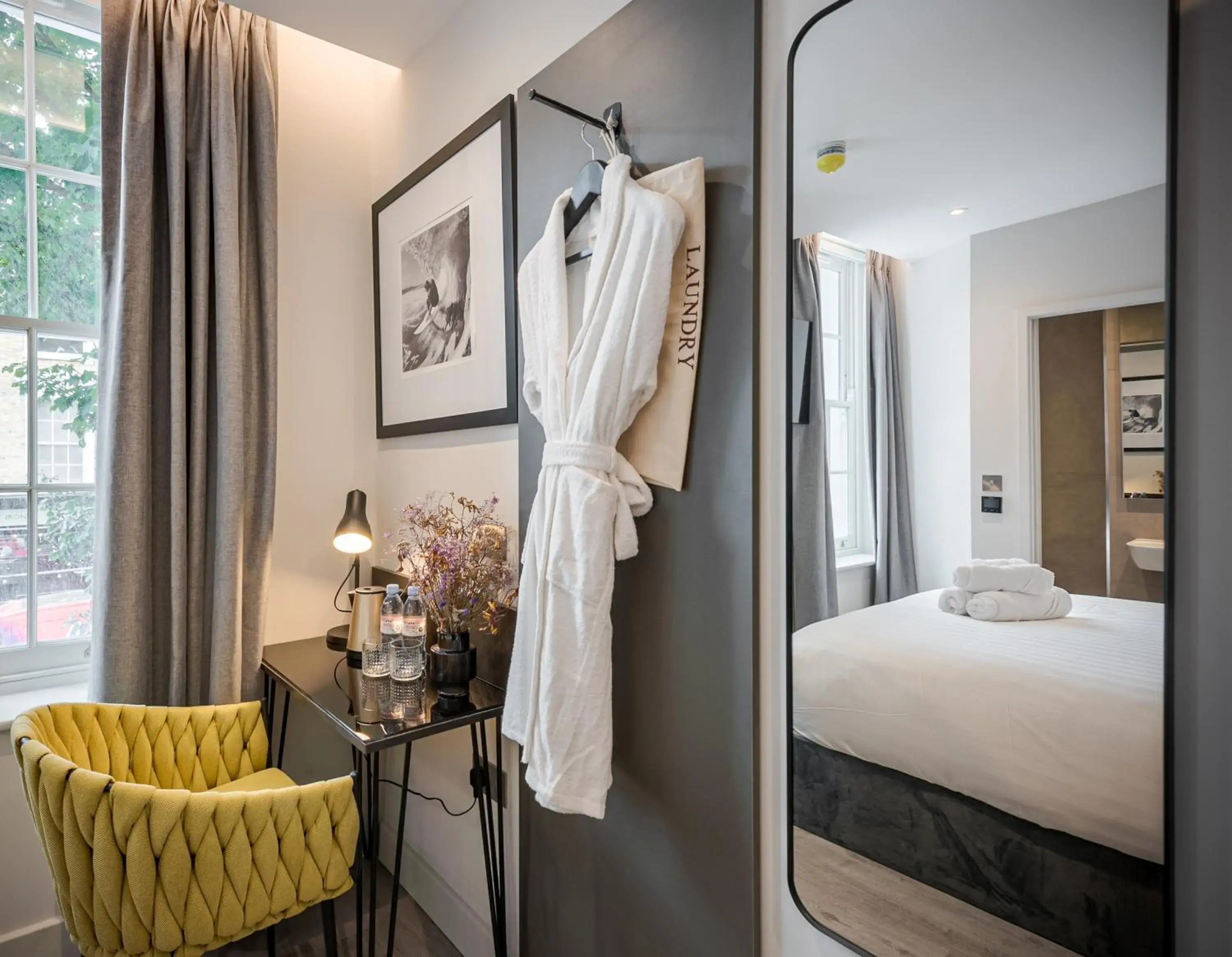 Deluxe Double Room in St Pancras Inn Deluxe Double Room in St Pancras Inn