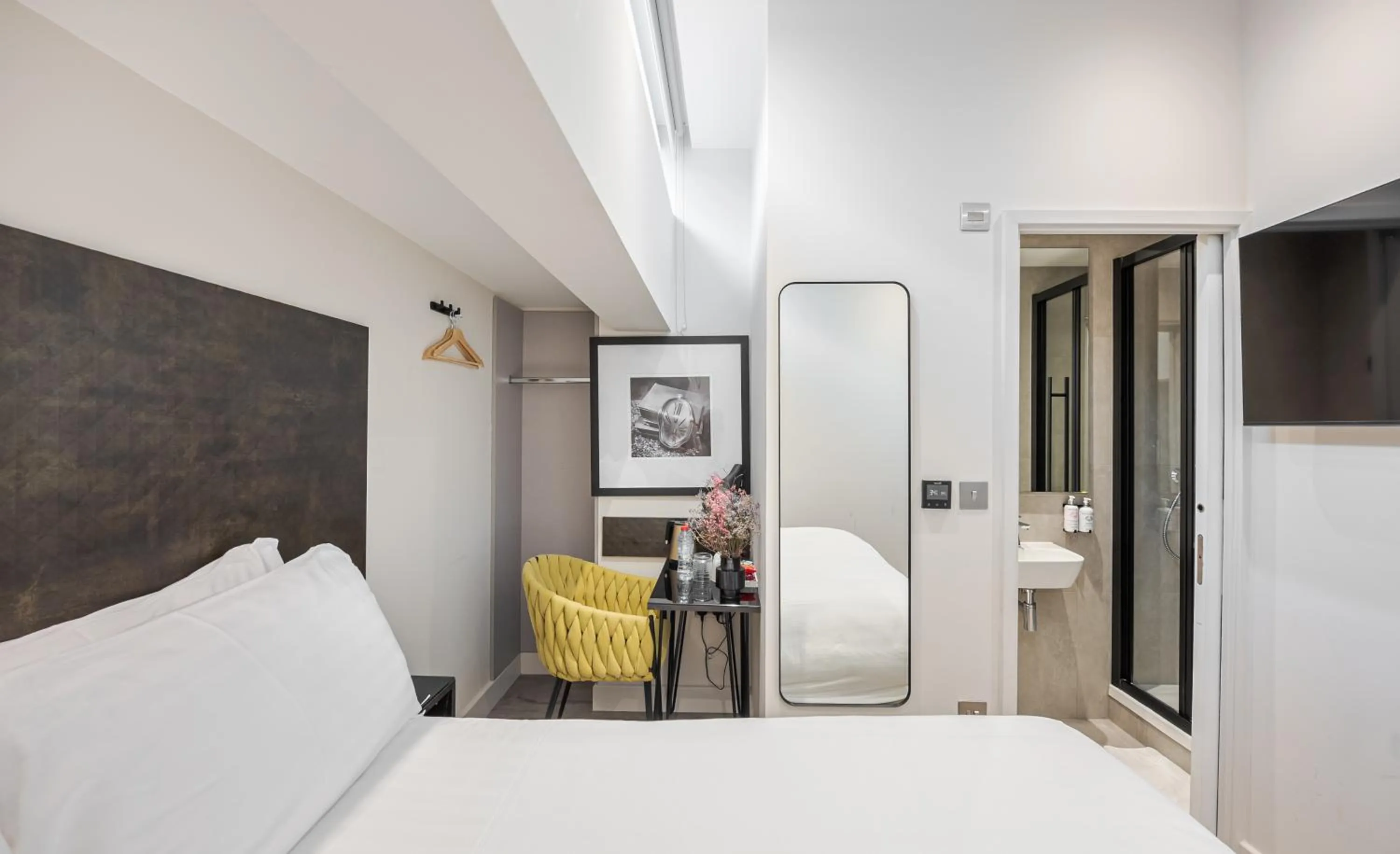 Bed in St Pancras Inn