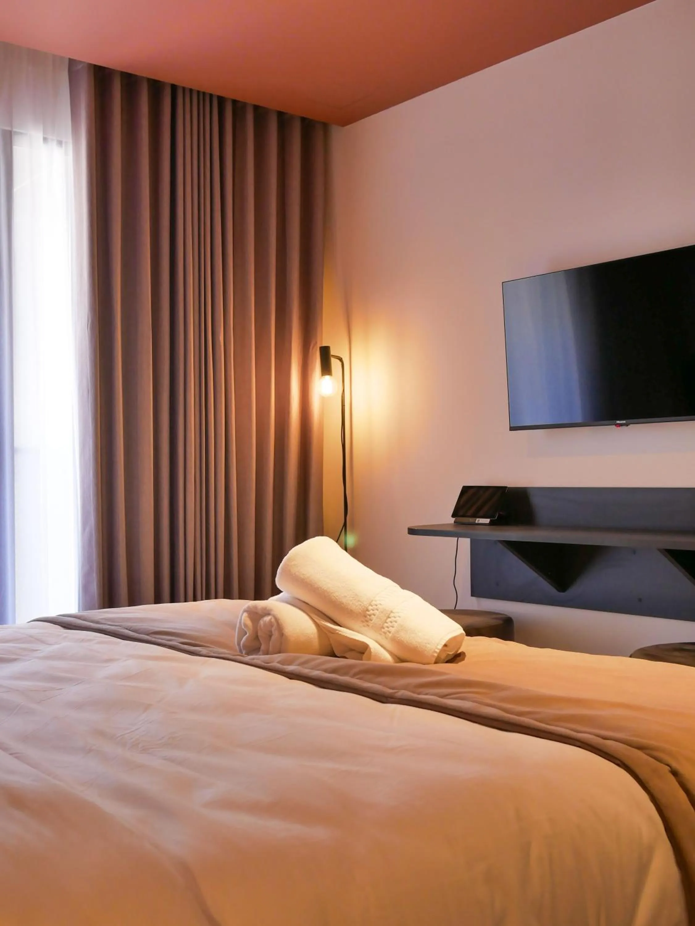 Bed in Eleven by Warren Collection