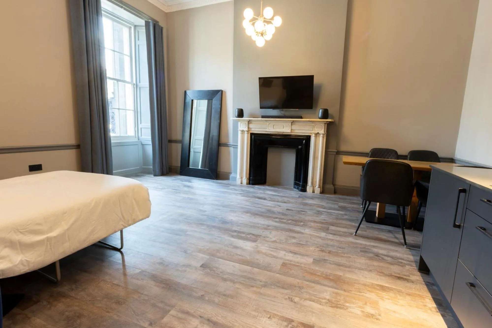 Living room, Bed in MONO Suites NEW TOWN