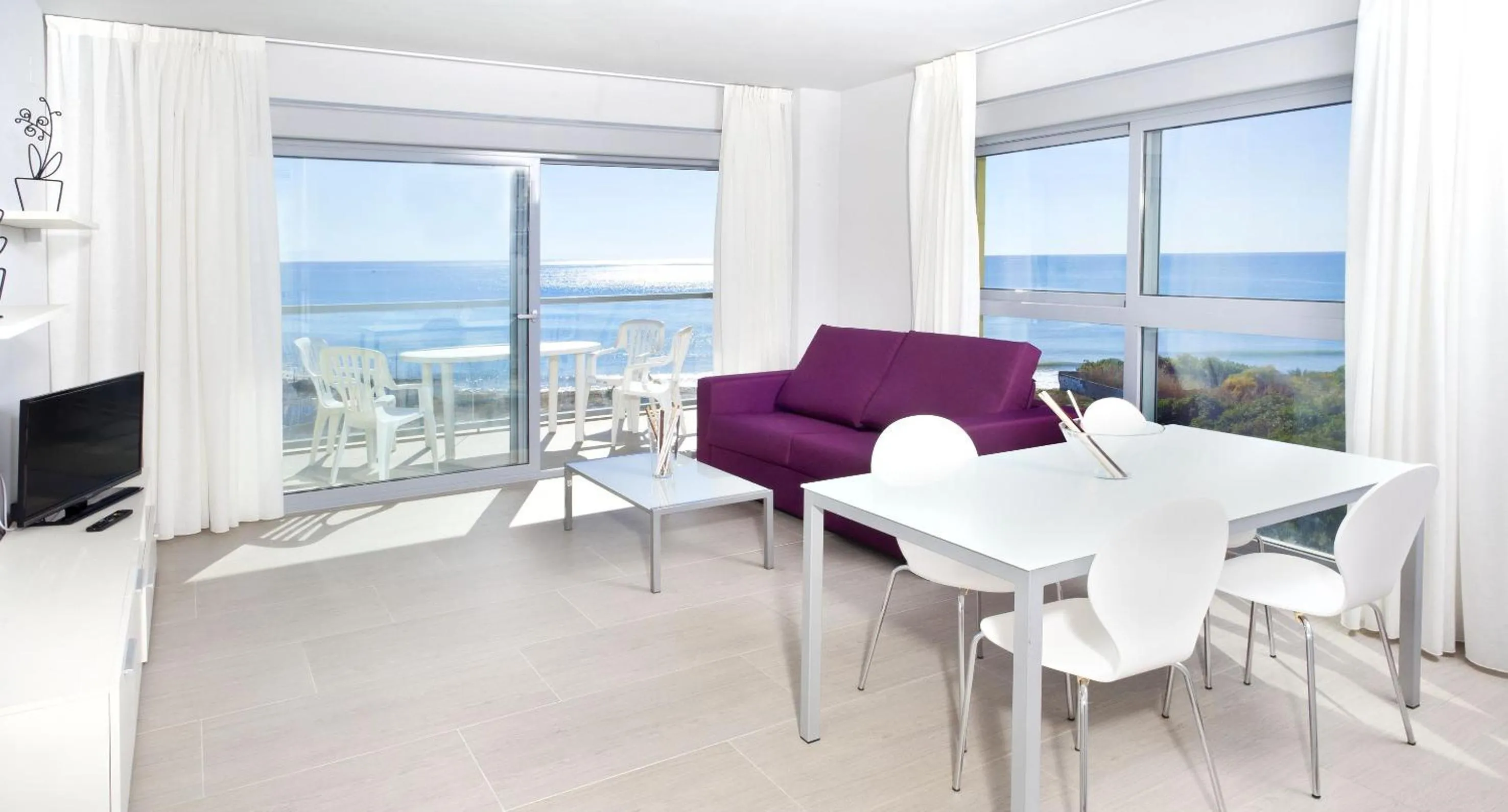Vistamar Luxury Apartments By DLV -Adults Only-